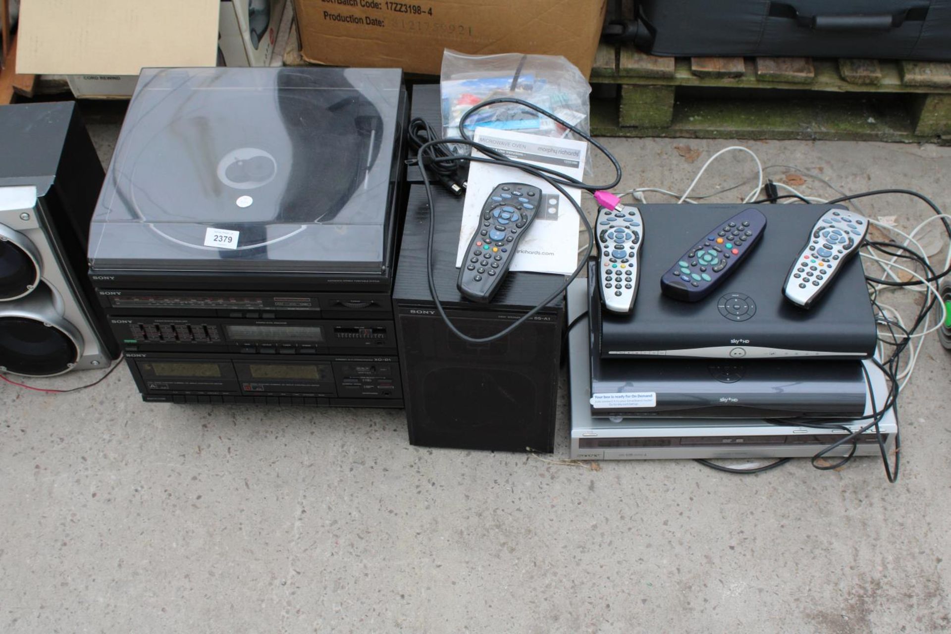 AN ASSORTMENT OF ITEMS TO INCLUDE A SONY STEREO, A DVD PLAYER AND TWO SKY BOXES ETC