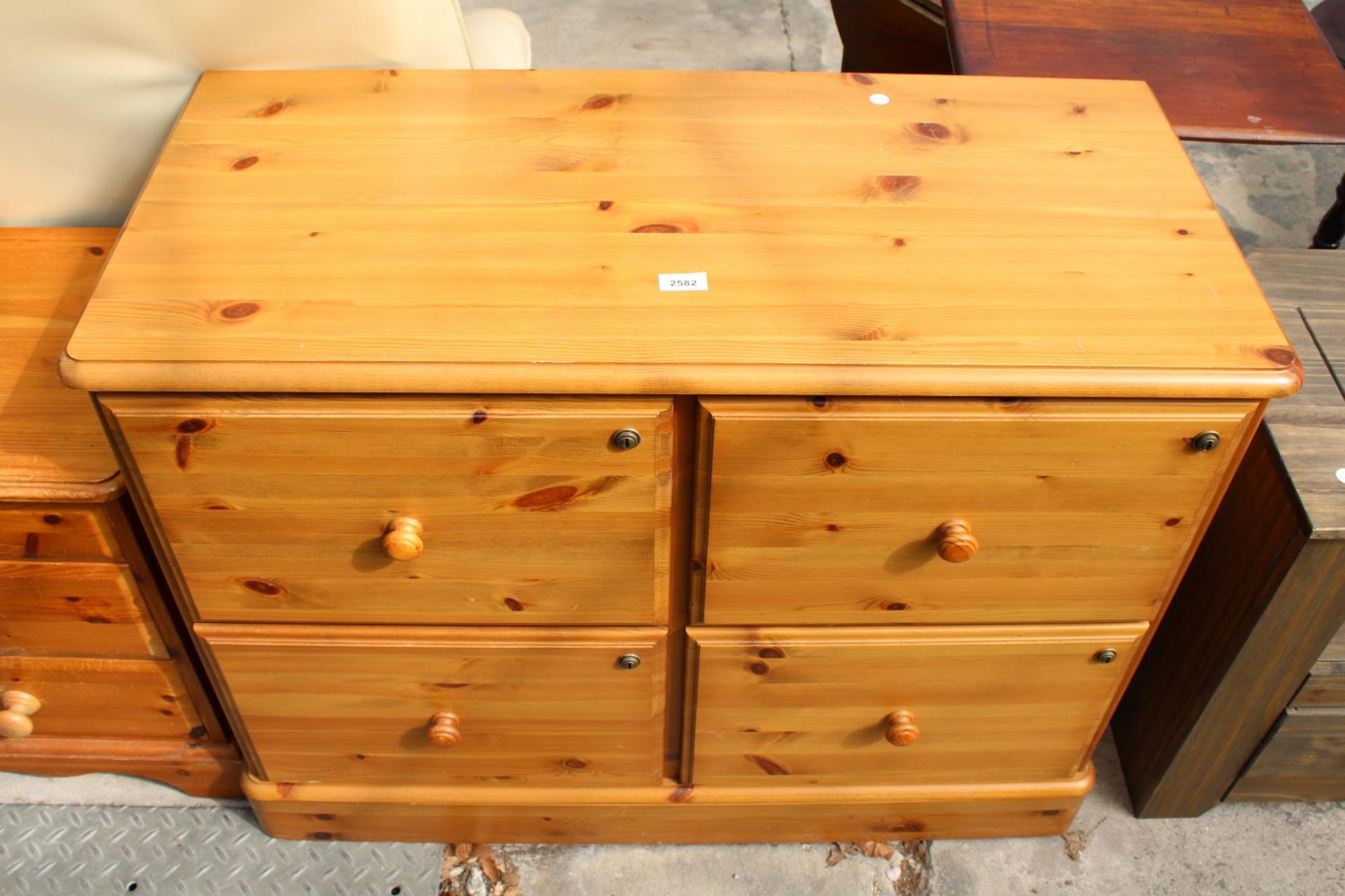 A MODERN PINE 4 DRAWER FILING CABINET, 38" WIDE