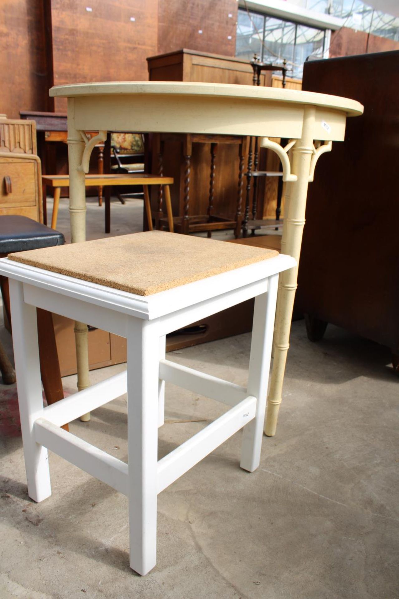 A MODERN WHITE PAINTED DEMI-LUNE HALL TABLE AND THREE STOOLS - Image 4 of 4