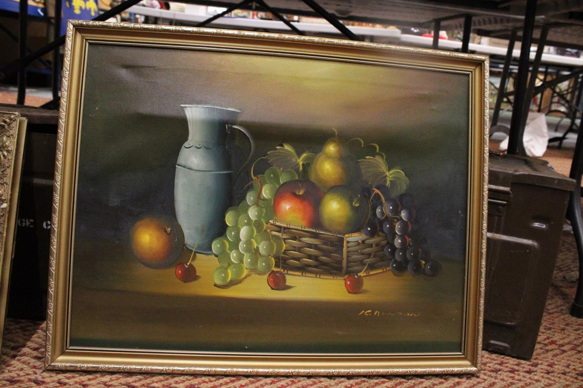 A VINTAGE STILL LIFE OIL ON CANVAS, SIGNED, WITH GILT FRAME, PLUS A STILL LIFE PRINT - Image 5 of 7