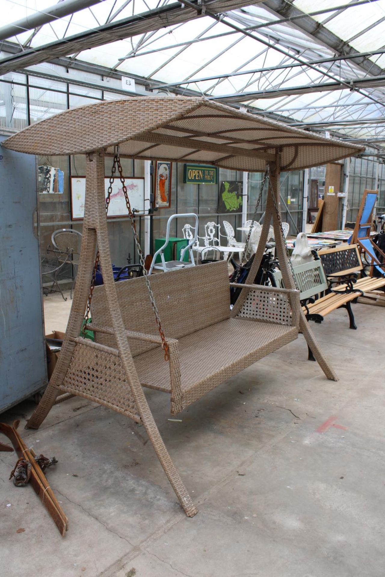 A LARGE THREE SEATER RATTAN SWING SEAT WITH CANOPY - Image 3 of 4