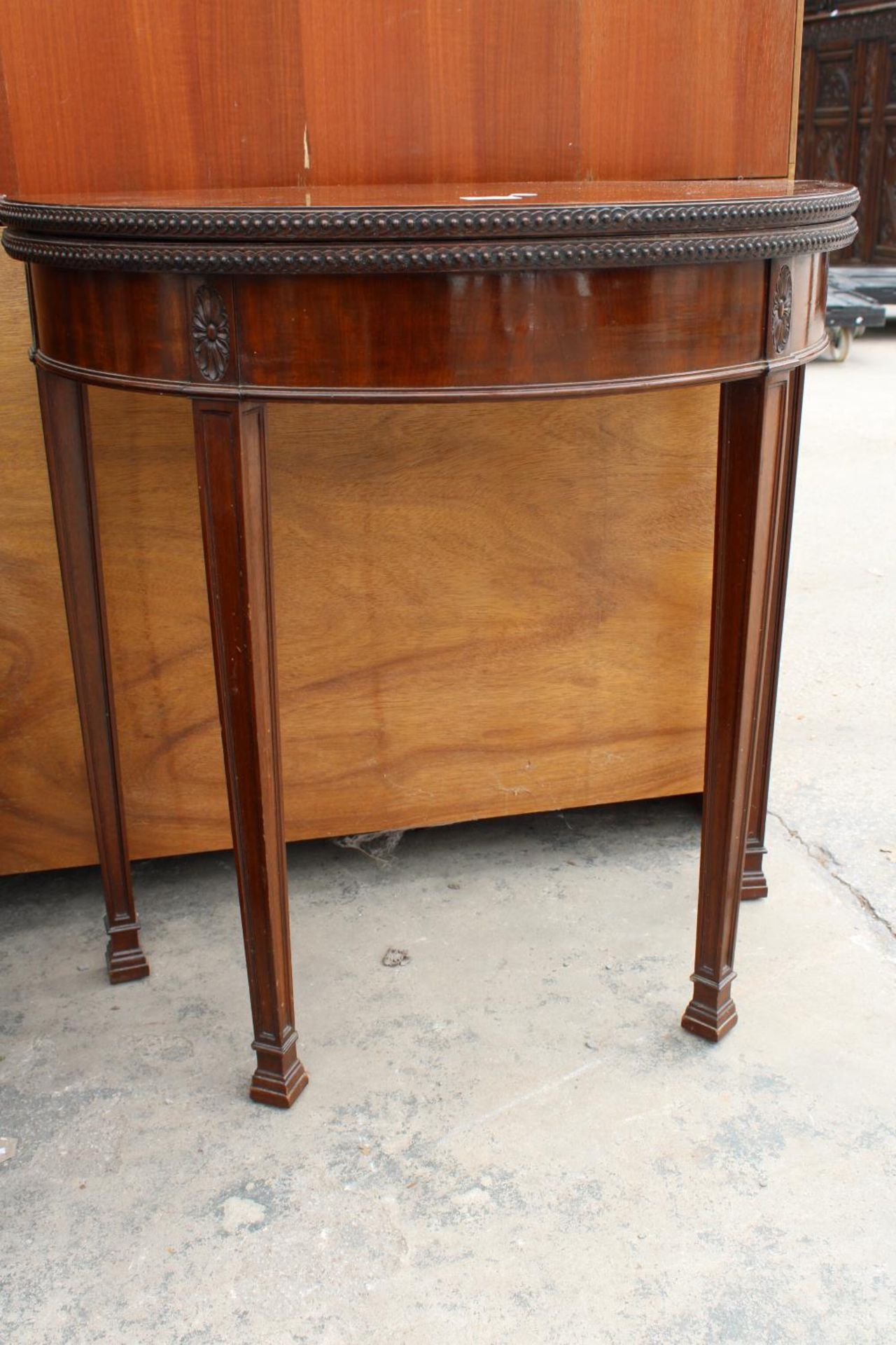 A 19TH CENTURY STYLE DEMI-LUNE GAMES TABLE, POSSIBLY BY WARING AND GILLOW, 28" WIDE - Bild 2 aus 6