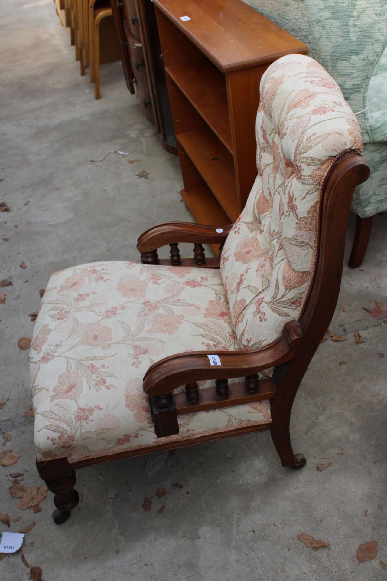 A VICTORIAN MAHOGANY NURSING CHAIR - Image 2 of 2