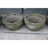 A PAIR OF CIRCULAR RECONSTITUTED STONE BOWL PLANTERS (D:44CM)