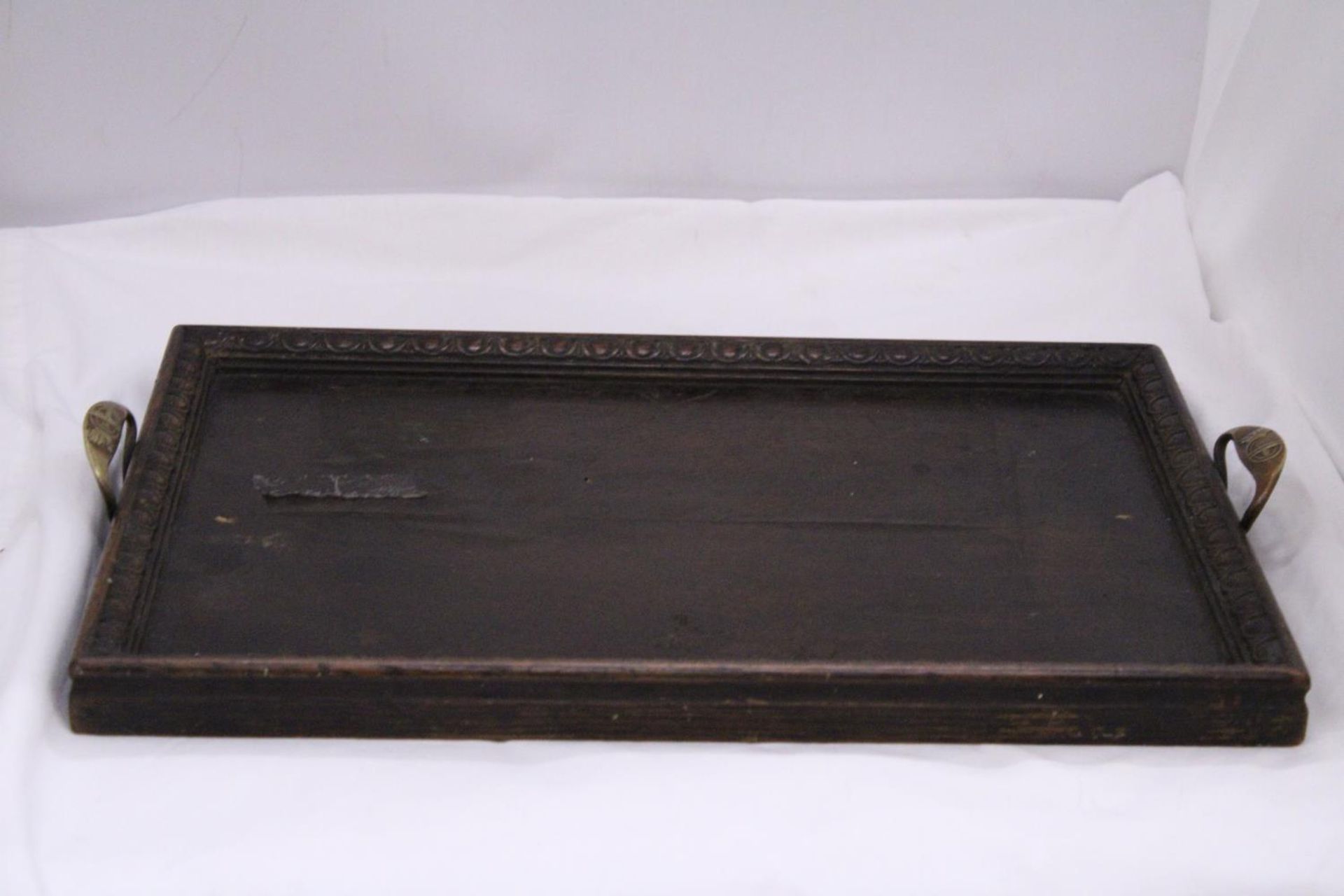 A WOODEN SERVING TRAY WITH METAL HANDLES MARKED - ST DUNSTANS - Image 5 of 5