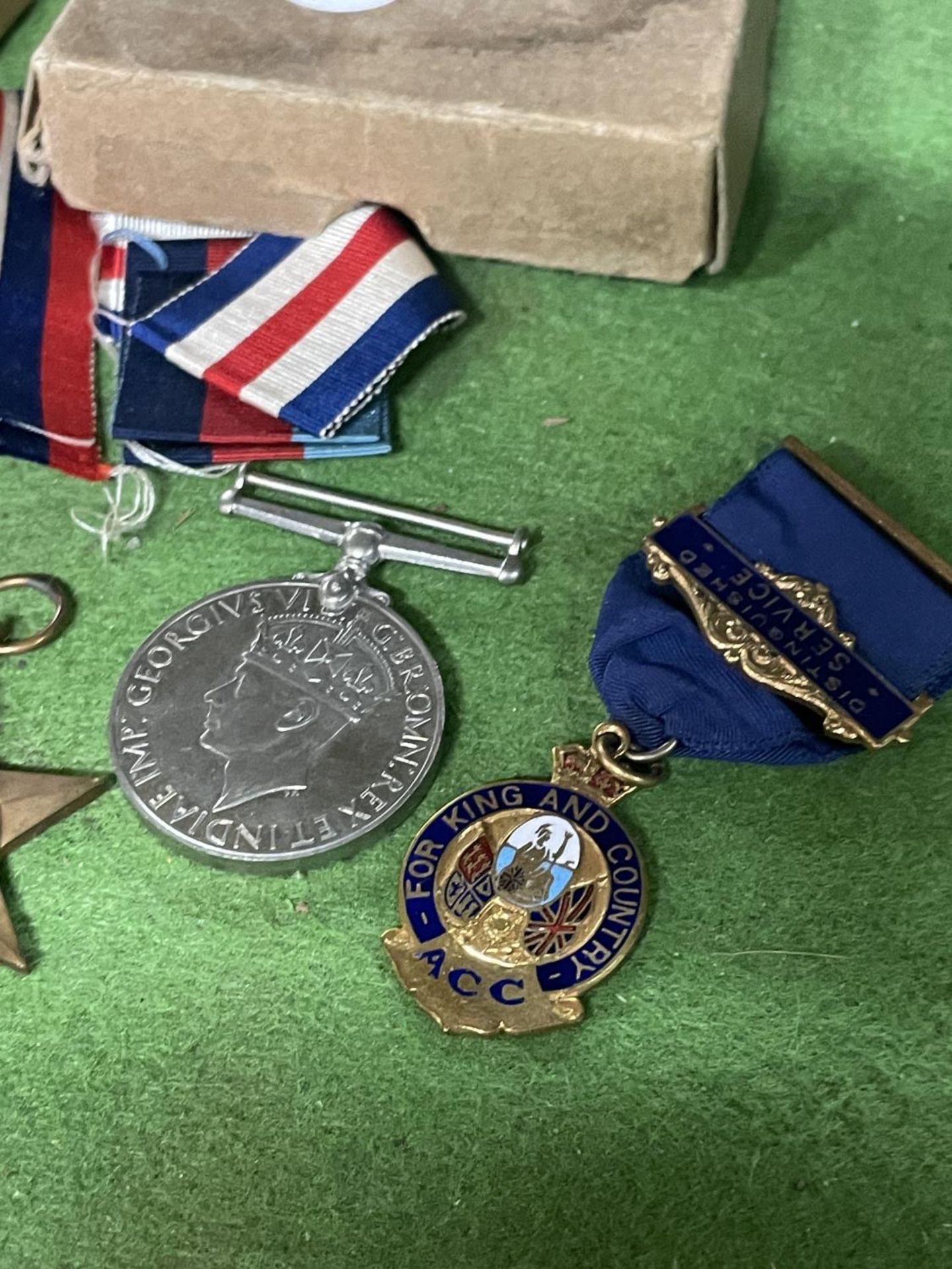 WORLD WAR II MEDALS, 1939-45 STAR, FRANCE AND GERMANY STAR 1939-45 MEDAL ETC. - Bild 3 aus 3