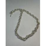 A SILVER T BAR NECK CHAIN LENGTH 18"