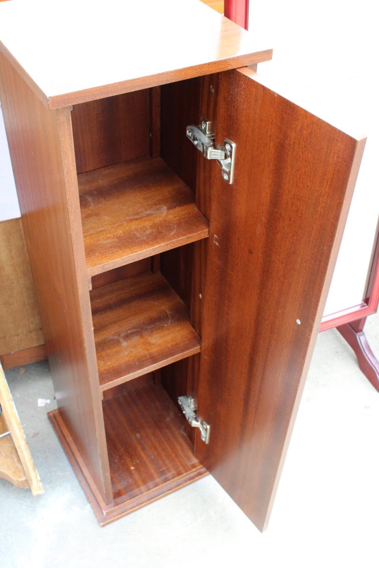 A MODERN CHEVAL MIRROR AND 11" WIDE MODERN STORAGE CABINET - Image 3 of 3