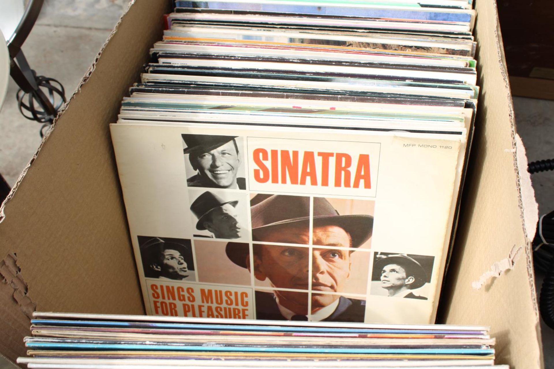 A LARGE ASSORTMENT OF LP RECORDS - Image 9 of 9