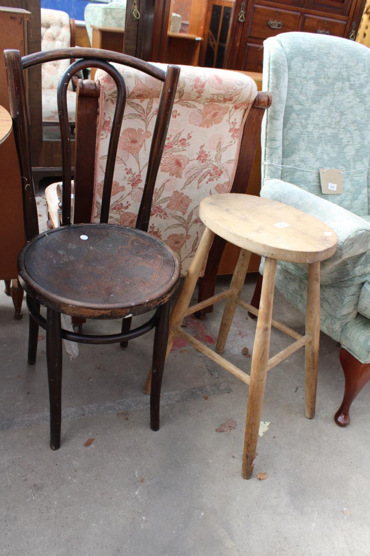 AN OVAL ELM AND BEECH STOOL AND BENTWOOD DINING CHAIR