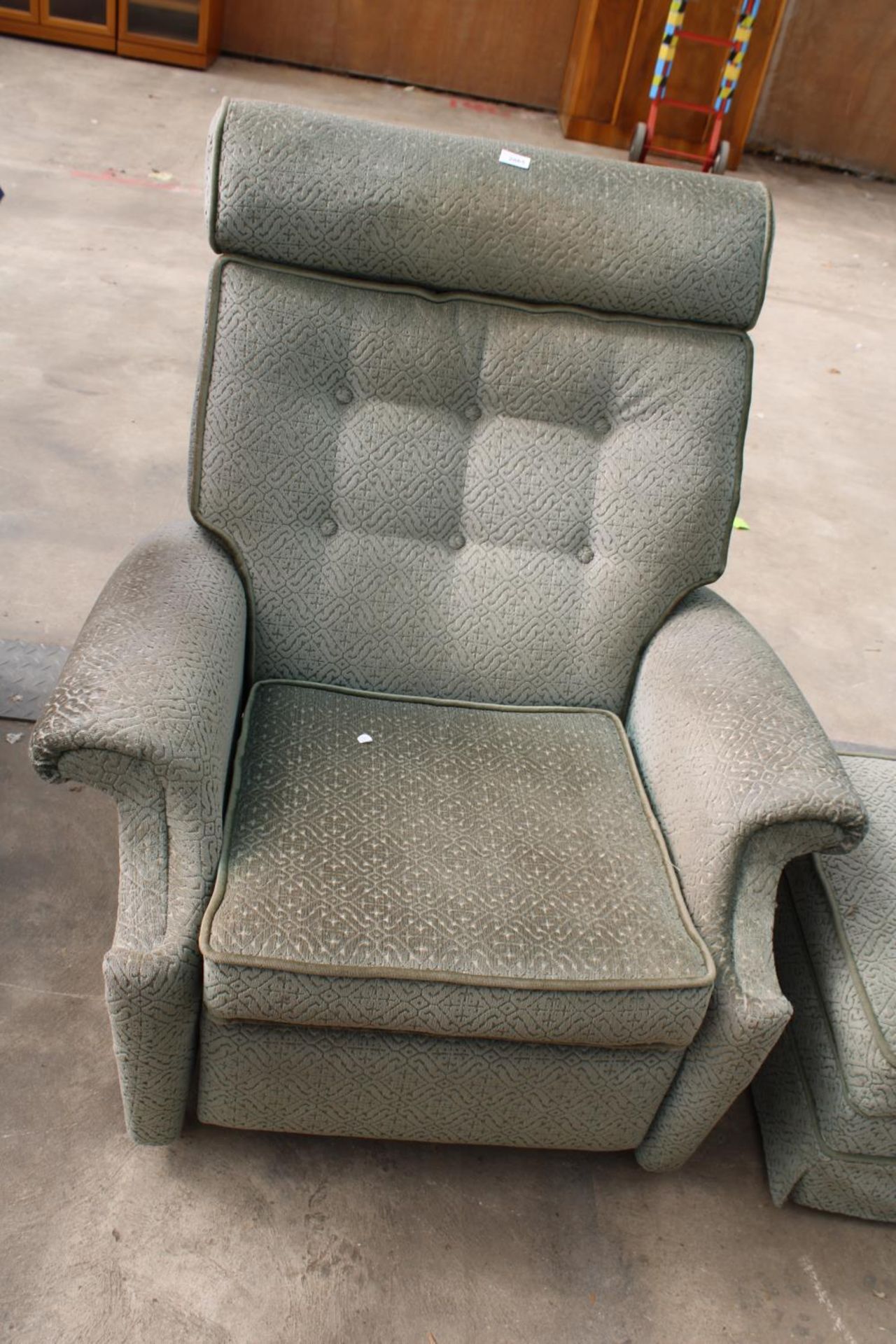 A PARKER KNOLL RECLINER CHAIR, MODEL NO. N30 - Image 2 of 3