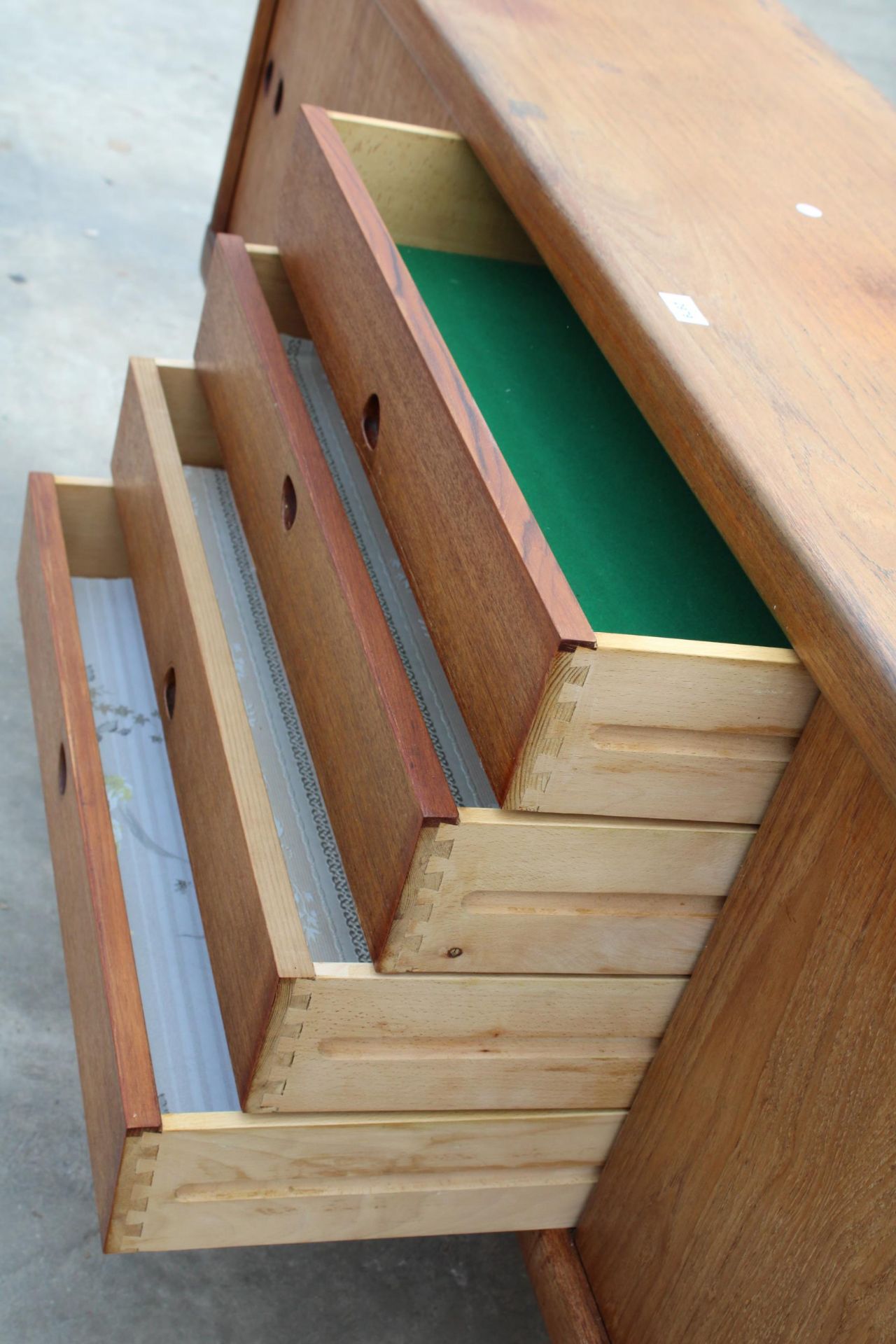 A BRAMIN OF DENMARK, MID CENTURY DANISH TEAK SIDEBOARD ENCLOSING TWO CUPBOARDS AND FOUR LONG - Image 6 of 10