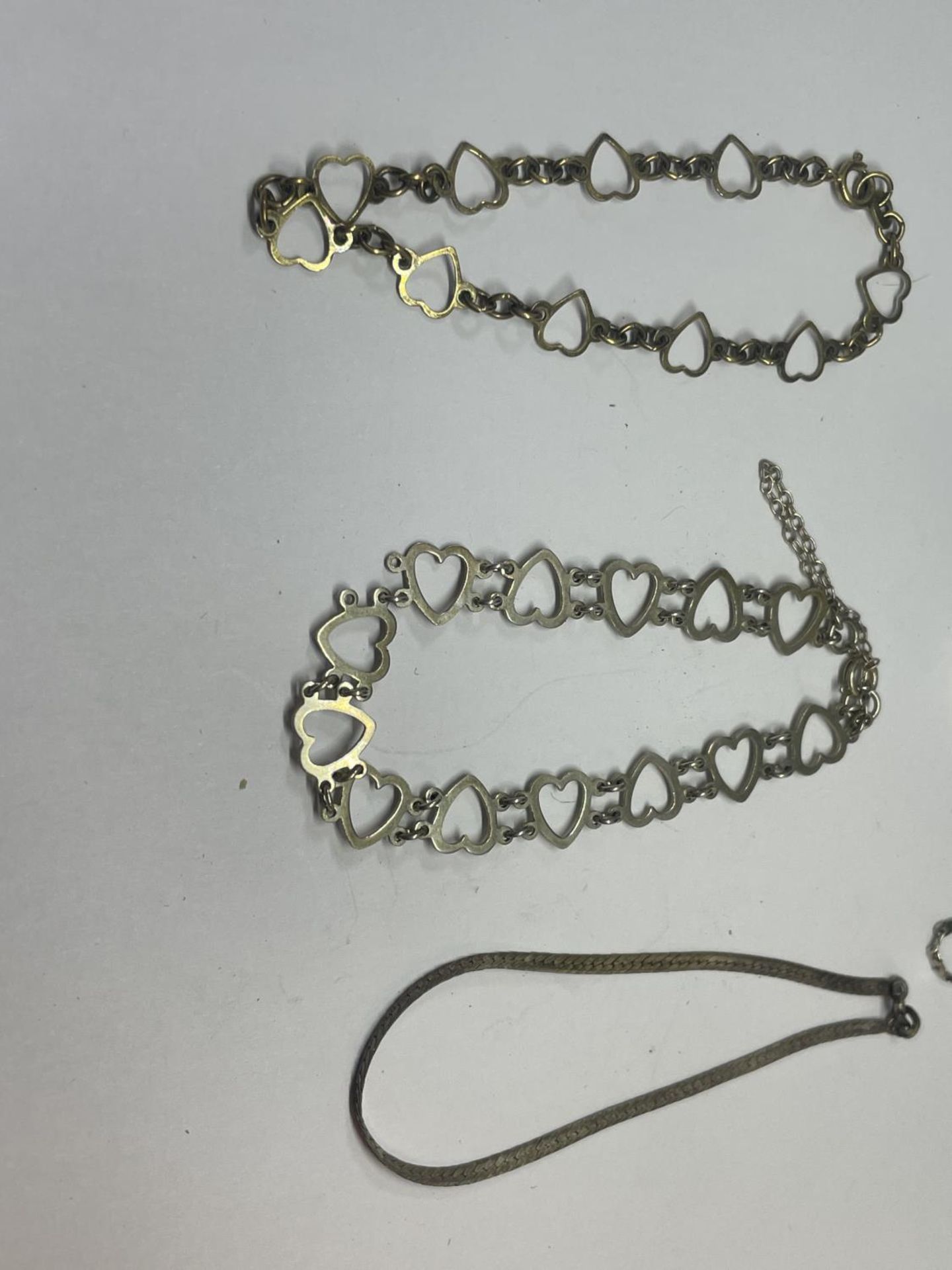 SIX SILVER BRACELETS - Bild 3 aus 3