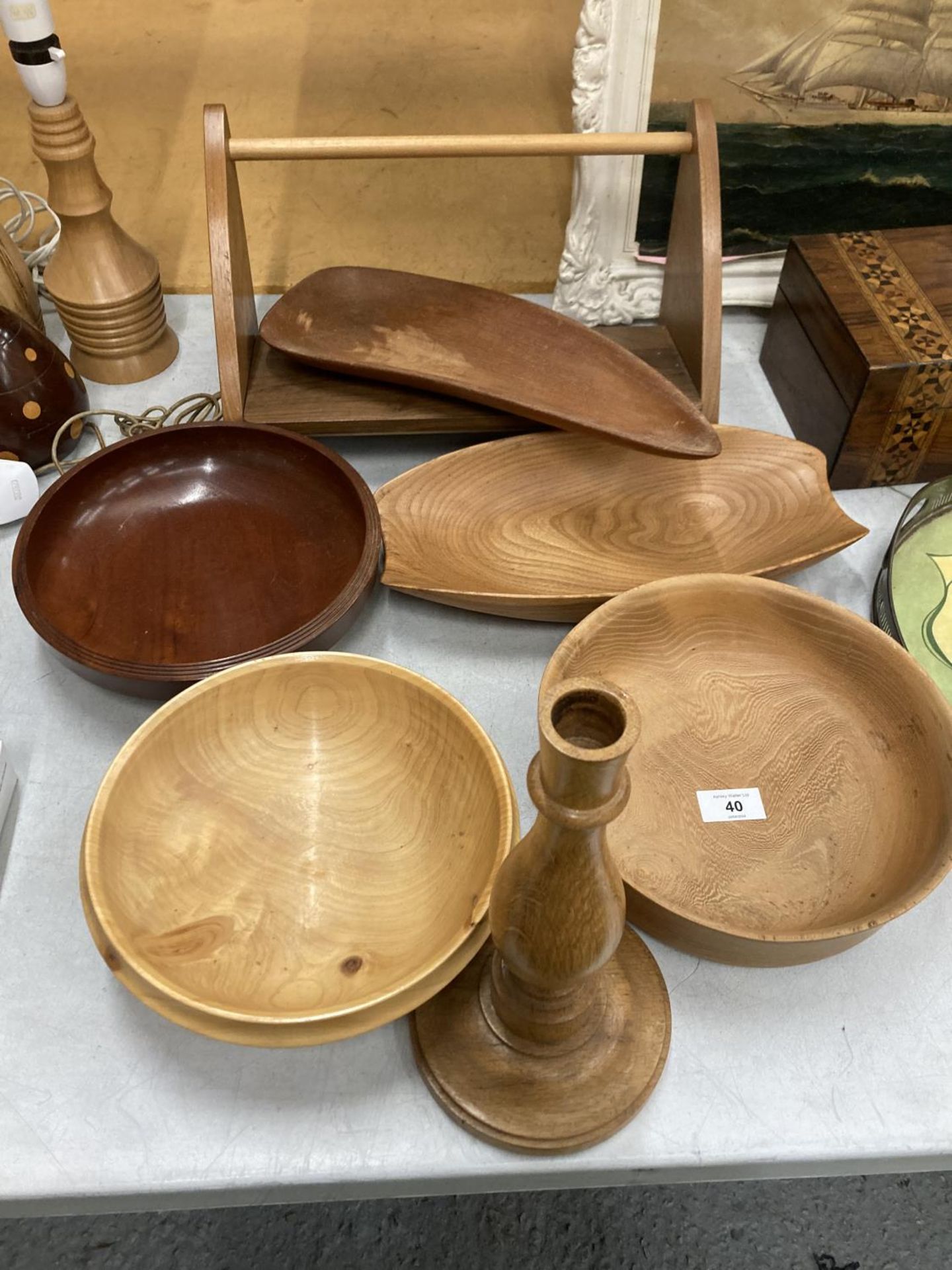 SEVEN ITEMS OF HANDCRAFTED WOOD BY GORDON WARR WITH LETTER OF PROVENANCE TO INCLUDE BOWLS,