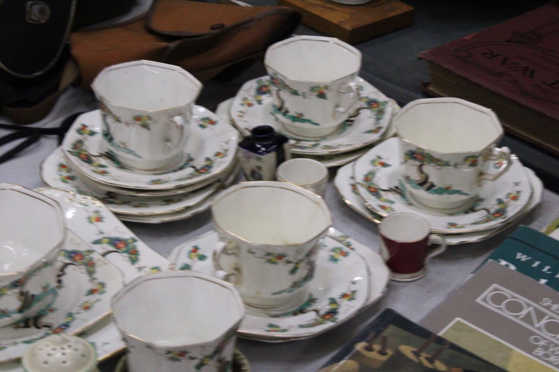 A FENTON RADFORDS PART TEA SET TOGETHER WITH A TRINKET BOX, TWO MINIATURE CUPS ETC - Image 6 of 6