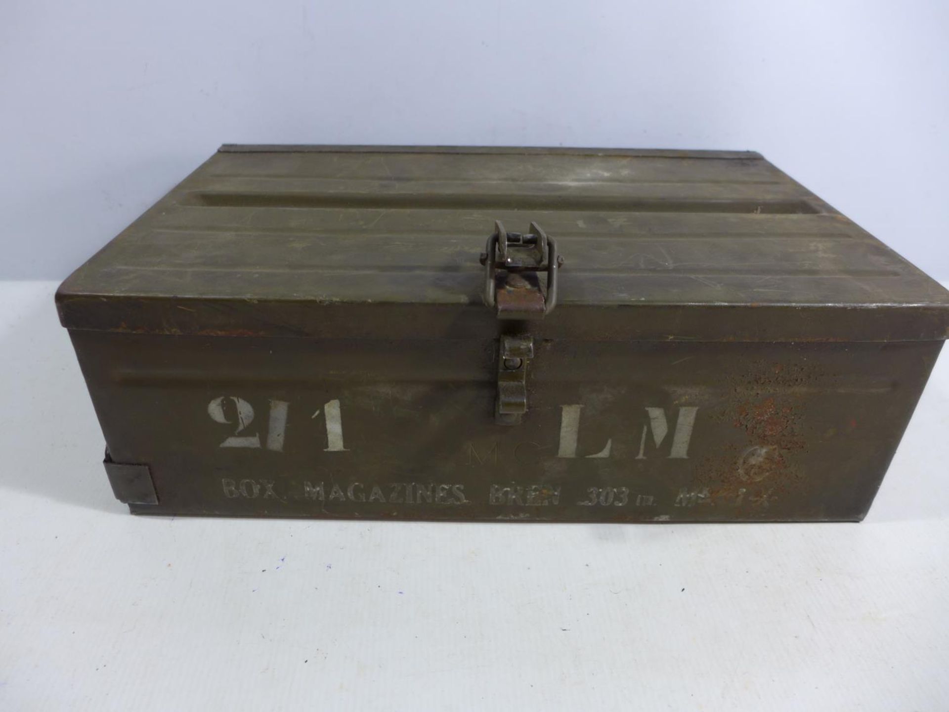 A .303 BREN GUN MAGAZINE BOX COMPLETE WITH TWELVE MAGAZINES - Image 3 of 4