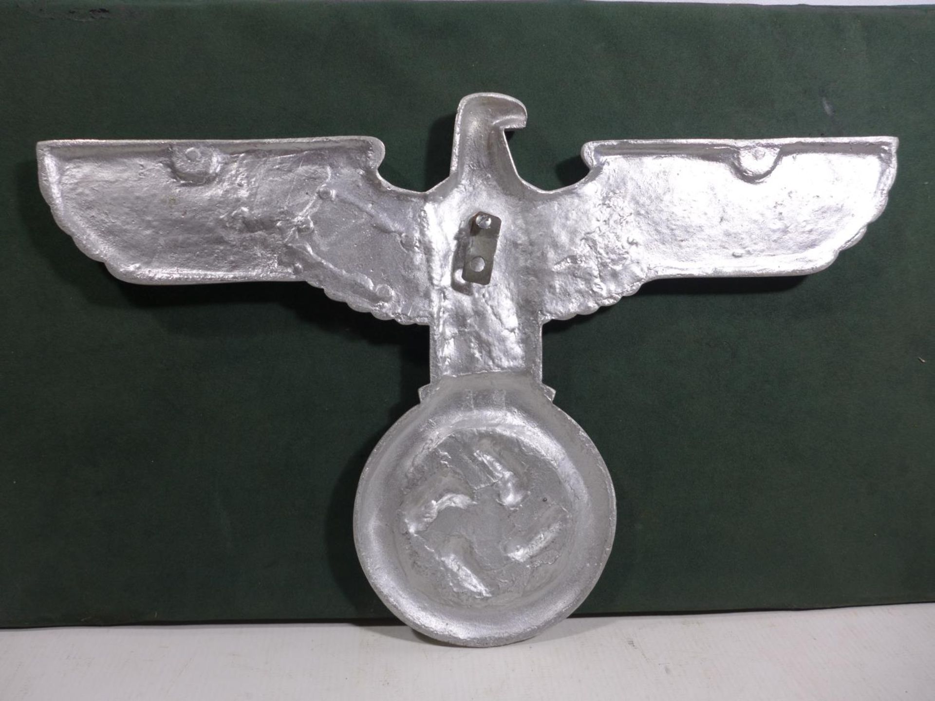 A LARGE ALUMINIUM EAGLE AND SWASTIKA PLAQUE, WIDTH 38CM, HEIGHT 24.5CM - Image 2 of 2