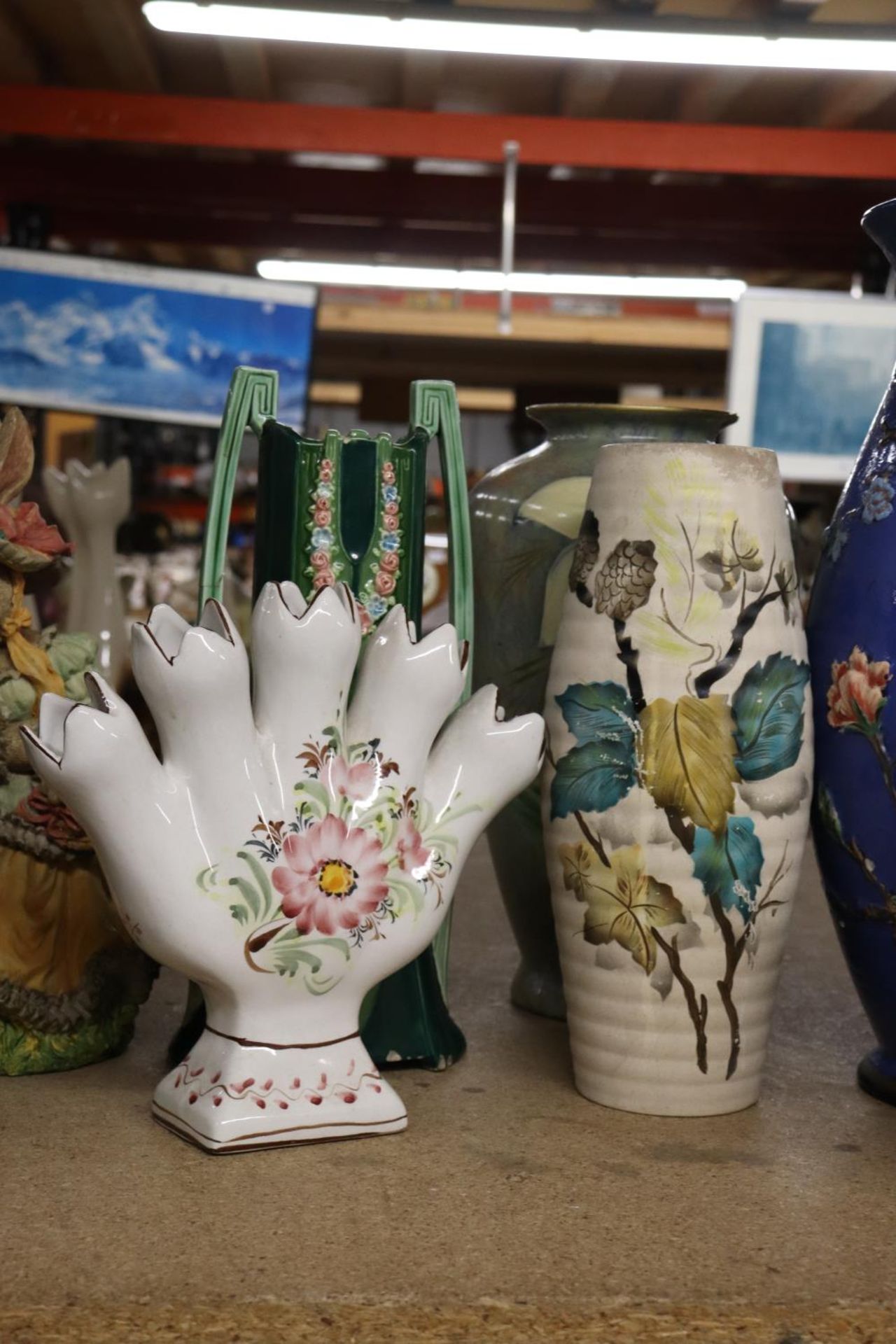 SEVEN LARGE AND SMALLER VASES AND JUGS - Image 4 of 6