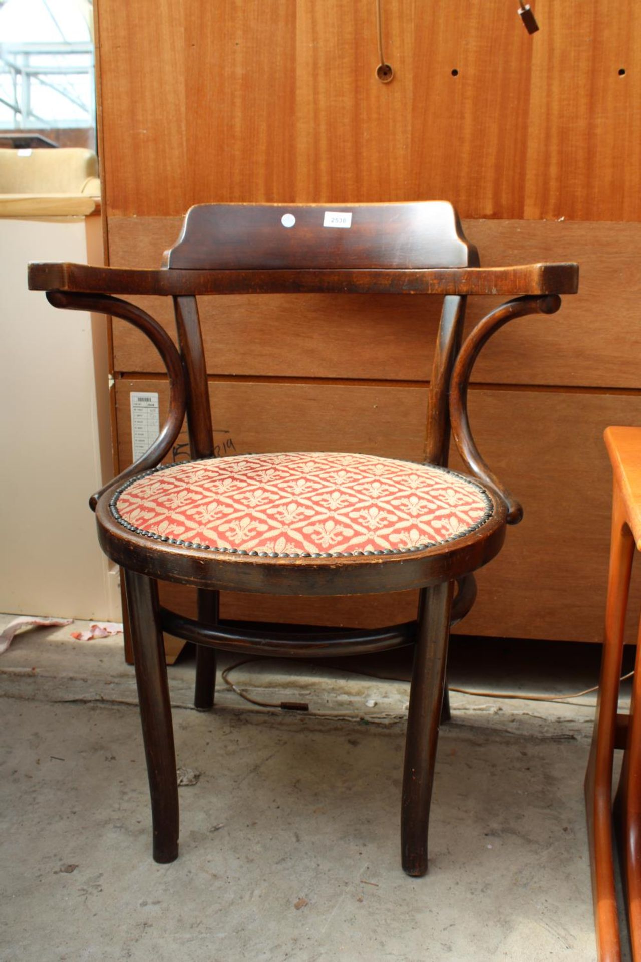 A LOW BENTWOOD ELBOW CHAIR - Image 2 of 2