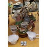 A MIXED CERAMIC LOT TO INCLUDE A WEDGWOOD 'MOSS ROSE' TEAPOT, CREAM JUG AND SUGAR BOWL, SUSIE COOPER