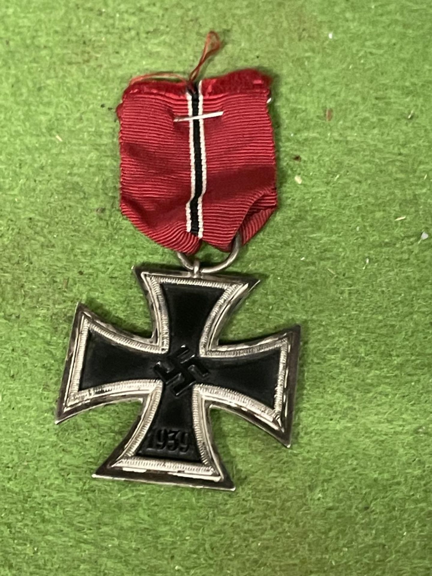 A NAZI GERMANY WORLD WAR II IRON CROSS SECOND CLASS