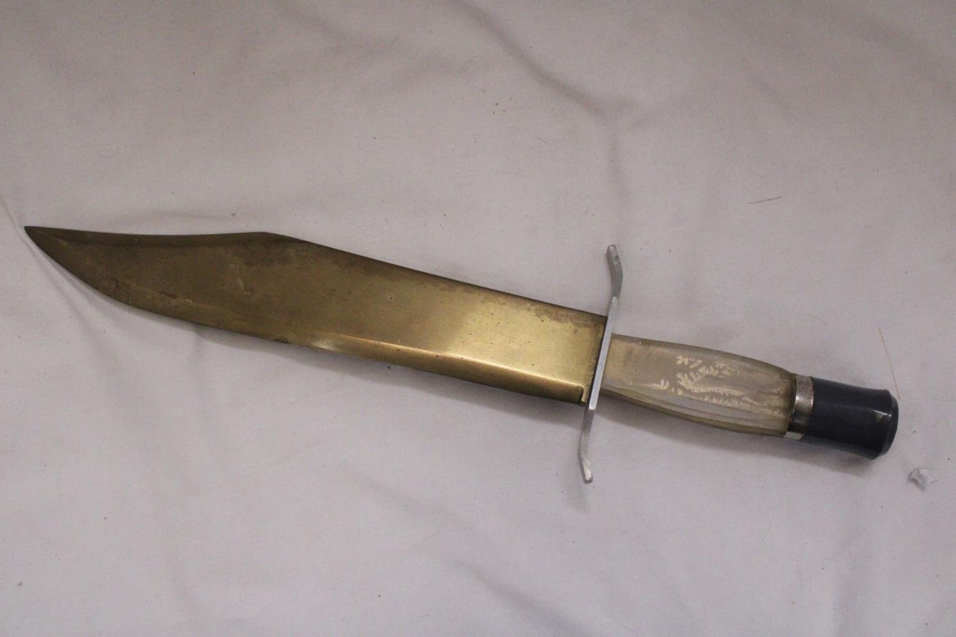 A BOWIE KNIFE, LENGTH 39CM - Image 4 of 5