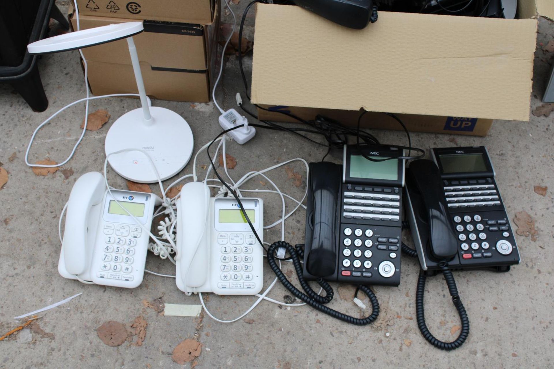 AN ASSORTMENT OF OFFICE TELEPHONES - Image 2 of 5