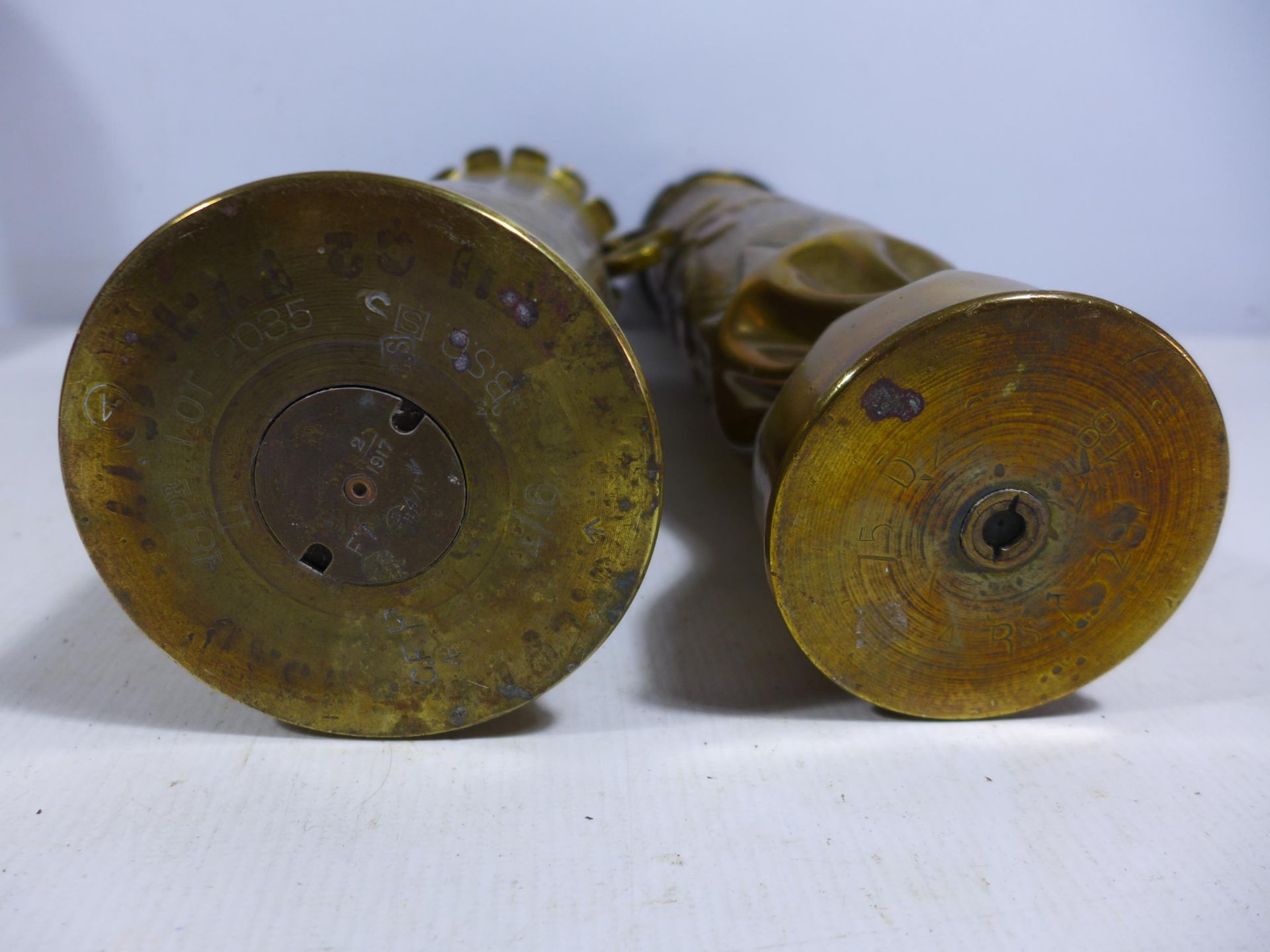 TWO BRASS WORLD WAR I TRENCH ART SHELL VASES, HEIGHTS 29CM AND 34CM - Image 3 of 3