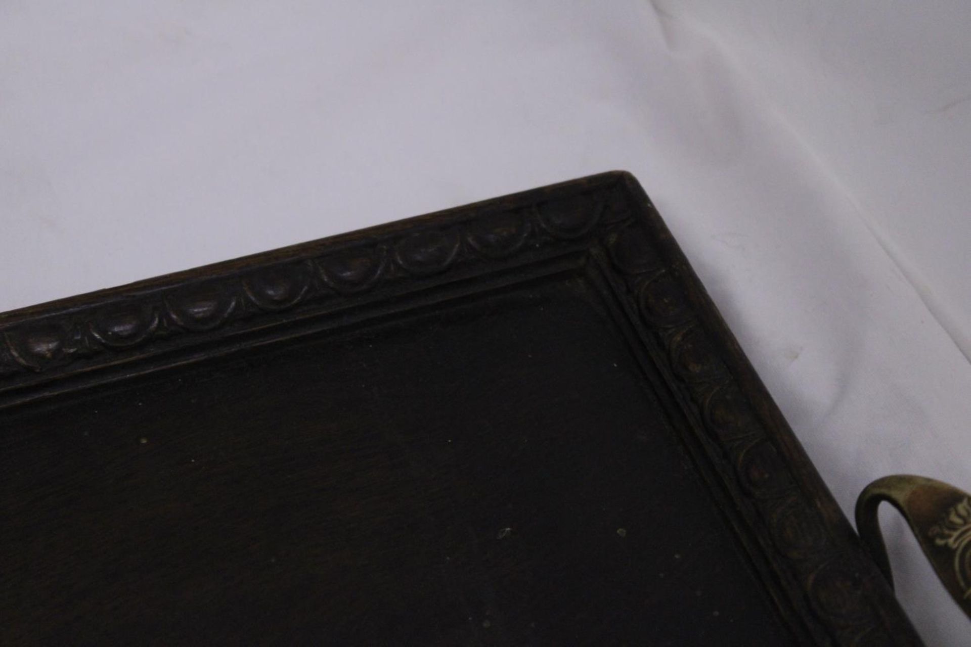 A WOODEN SERVING TRAY WITH METAL HANDLES MARKED - ST DUNSTANS - Image 4 of 5