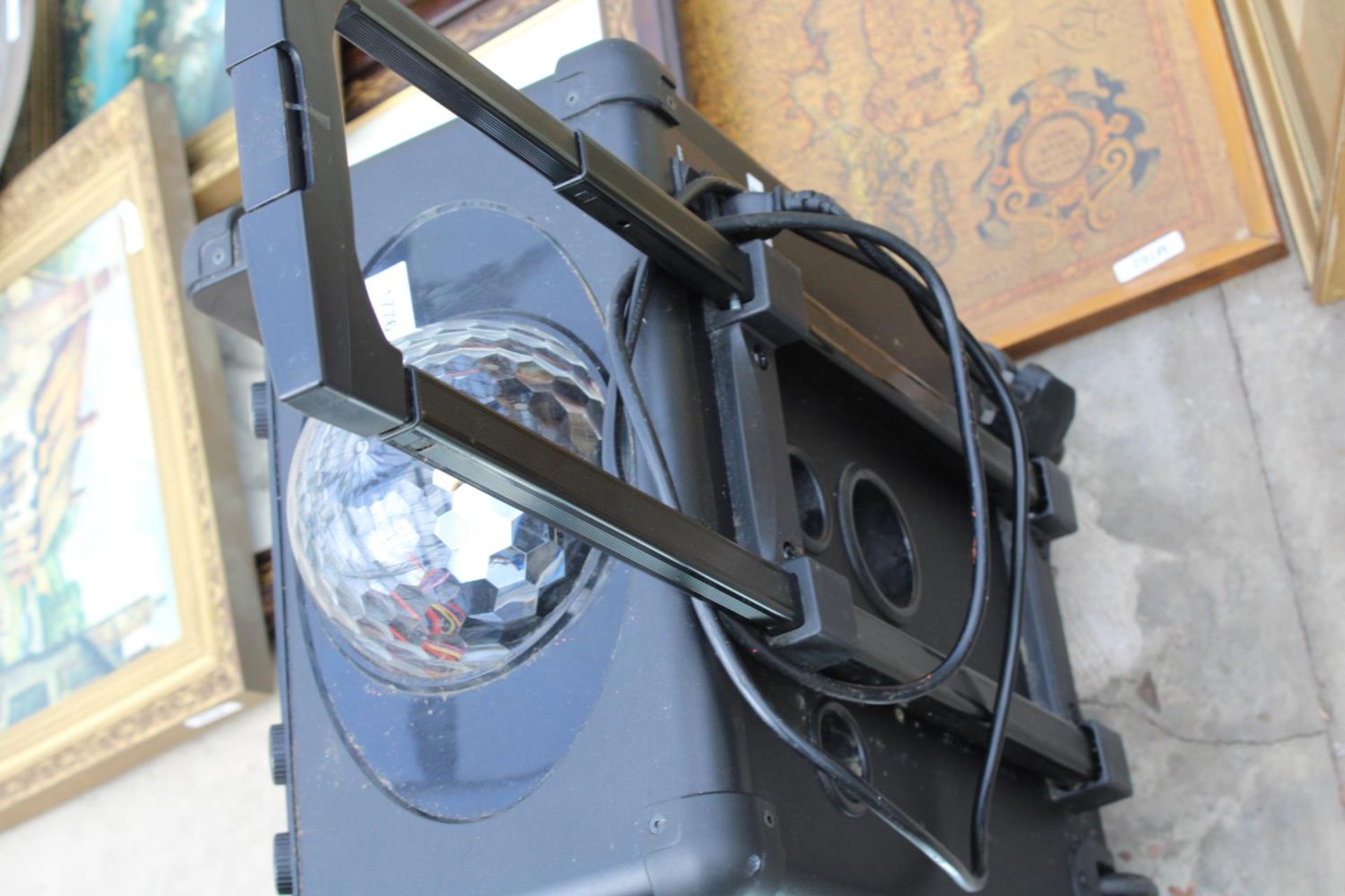 AN ION PARTY ROCKER MAX SPEAKER AND DISCO LIGHT - Image 3 of 3