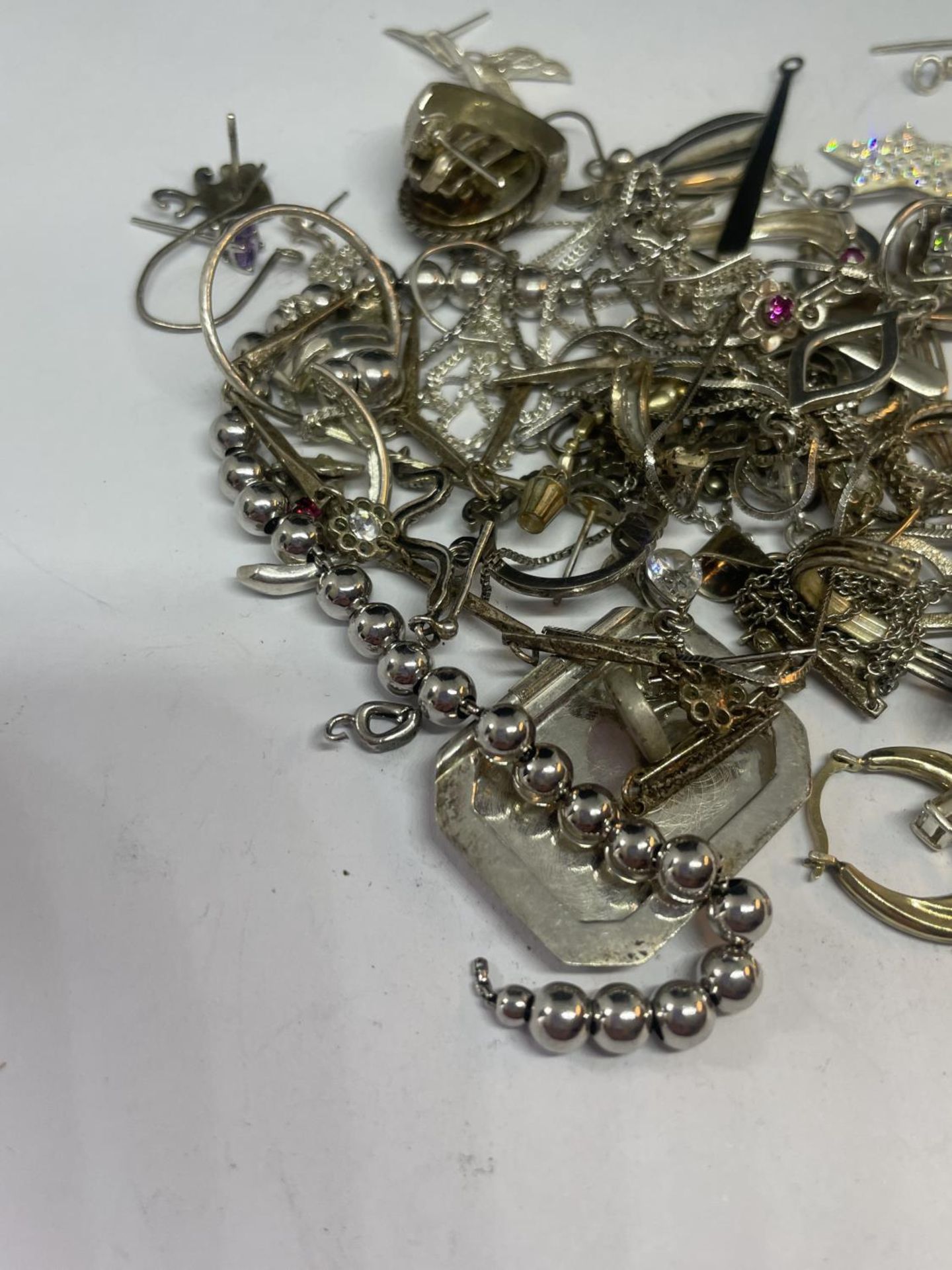 A QUANTITY OF SCRAP SILVER - Image 2 of 4