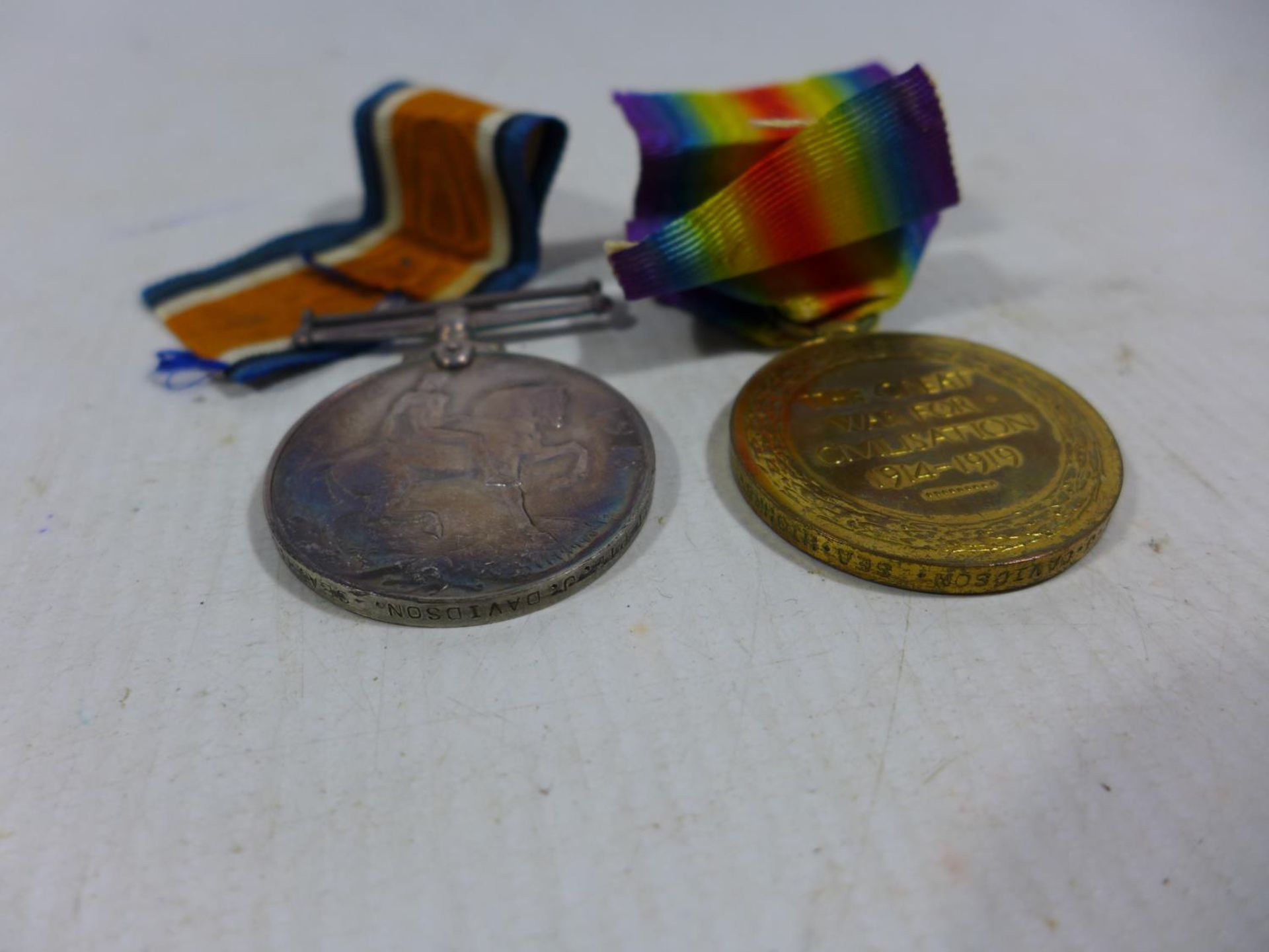 A WORLD WAR I MEDAL PAIR AWARDED TO S-14391 PRIVATE J DAVIDSON SEAFORTH HIGHLANDERS - Image 2 of 2