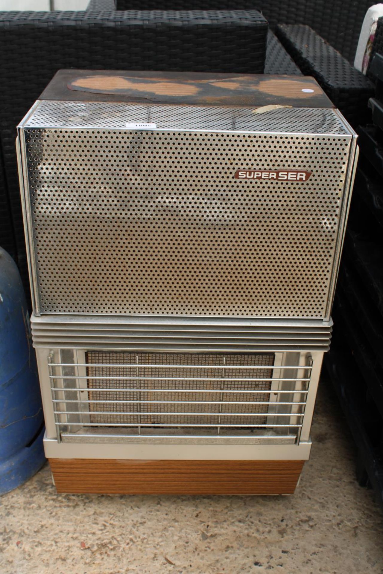 A SUPERSER GAS HEATER AND BOTTLE - Image 2 of 3