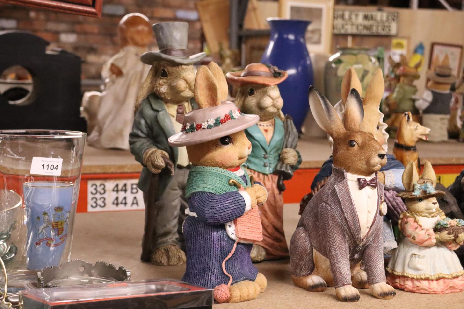 SIX LARGE RABBIT FIGURES TO INCLUDE BUSY BUNNIES BY REGENCY FINE ARTS - Image 7 of 7