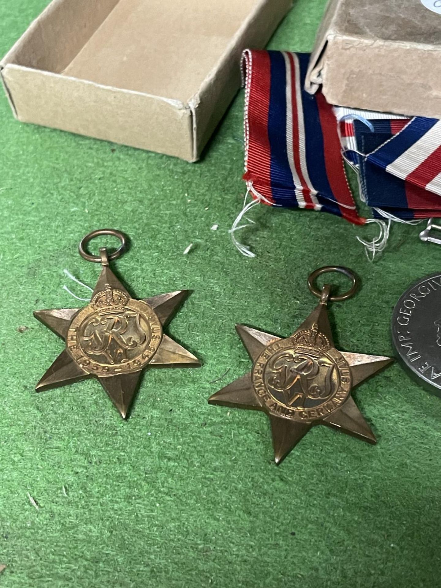 WORLD WAR II MEDALS, 1939-45 STAR, FRANCE AND GERMANY STAR 1939-45 MEDAL ETC. - Image 2 of 3