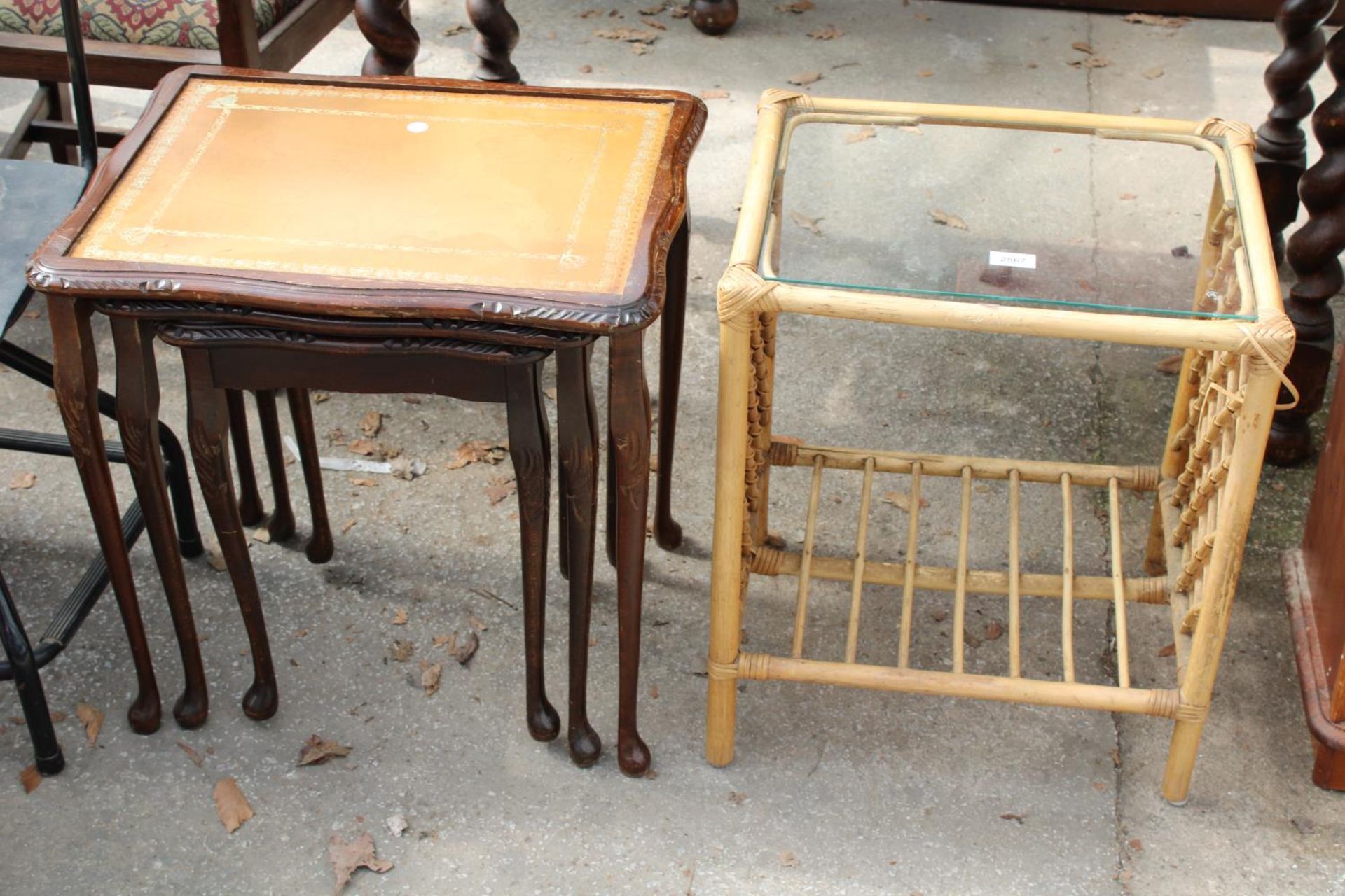 A MODERN NEST OF 3 TABLES, OCTAGONAL TABLE, BAMBOO TABLE, SWIVEL OFFICE CHAIR - Image 2 of 4