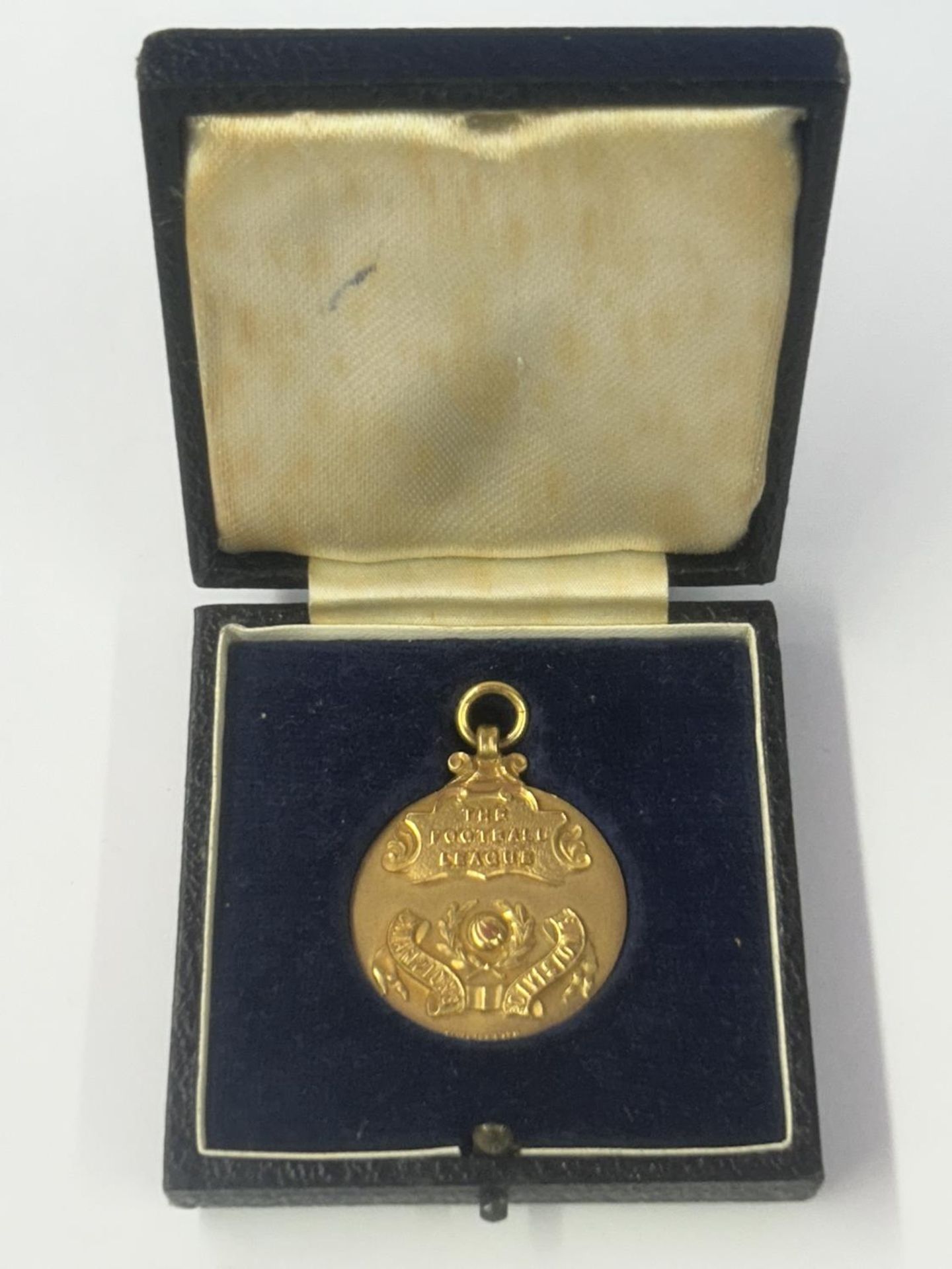 A HALLMARKED 9 CARAT GOLD FOOTBALL LEAGUE DIVISION 3 LEAGUE WINNERS MEDAL 1967-1968 SEASON, BY