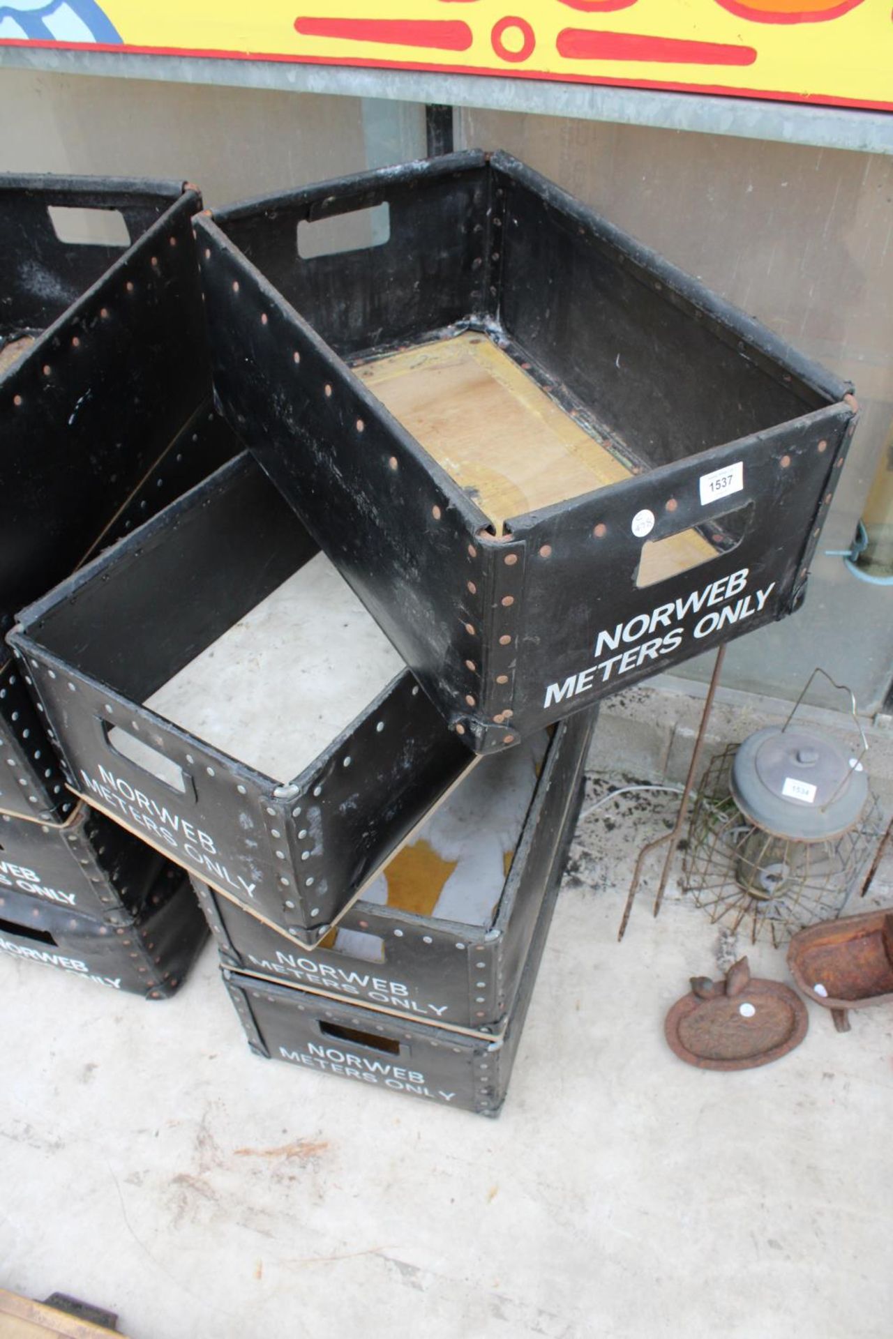 FOUR VINTAGE NORWEB METER CARRYING BOXES - Image 2 of 7