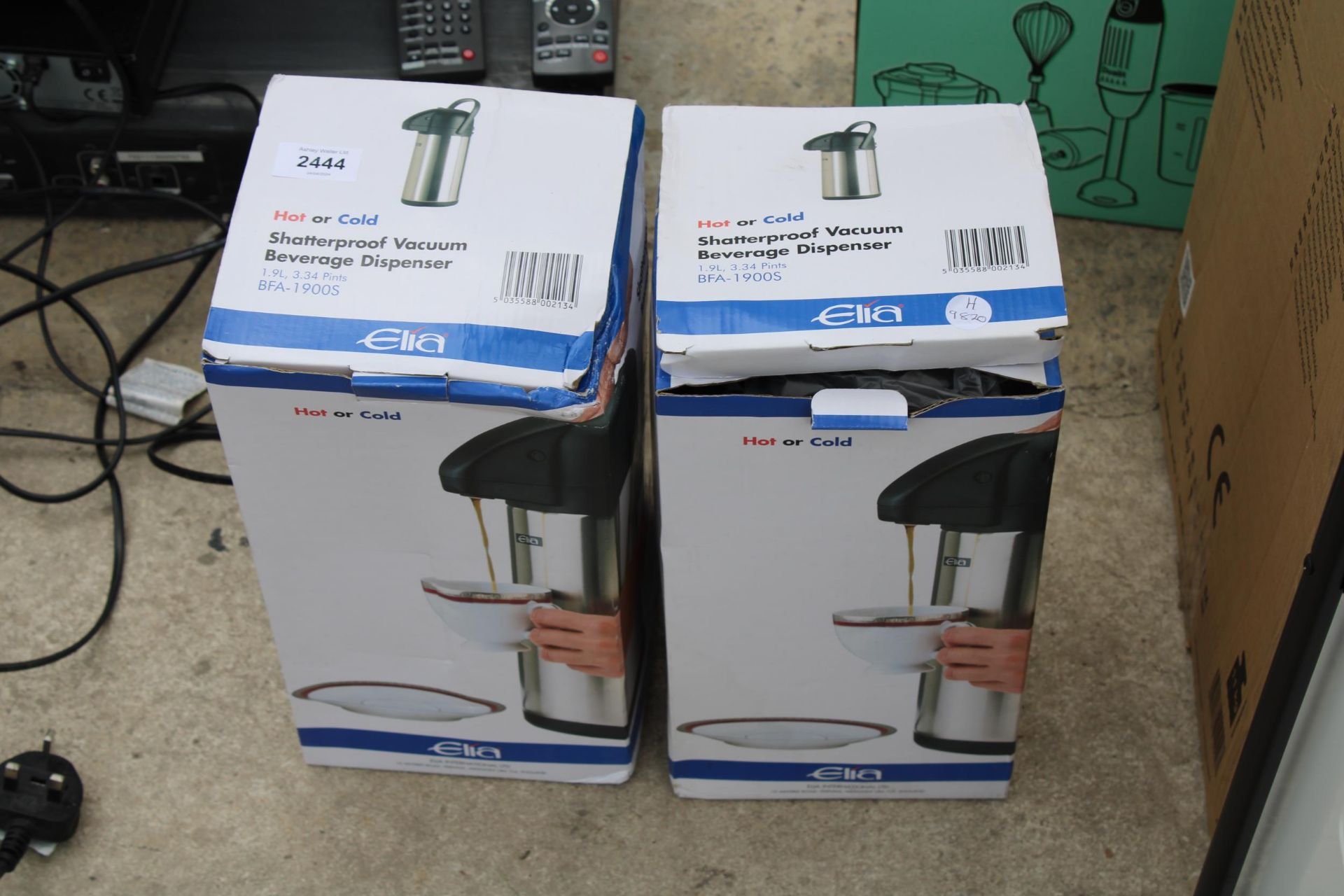 TWO AS NEW AND BOXED HOT OR COLD SHATTERPROOF VACUUM BEVERAGE DISPENSERS