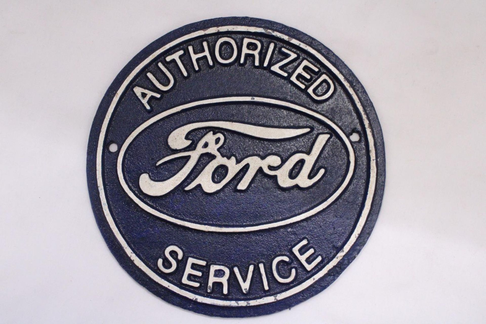A FORD SERVICE CAST SIGN, DIAMETER 20CM - Image 2 of 3