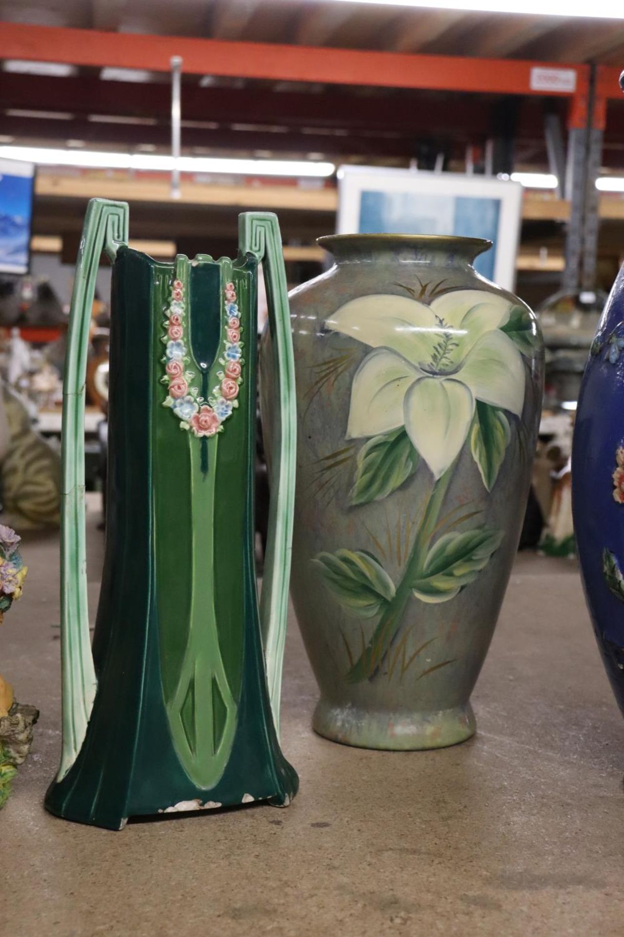 SEVEN LARGE AND SMALLER VASES AND JUGS - Image 5 of 6