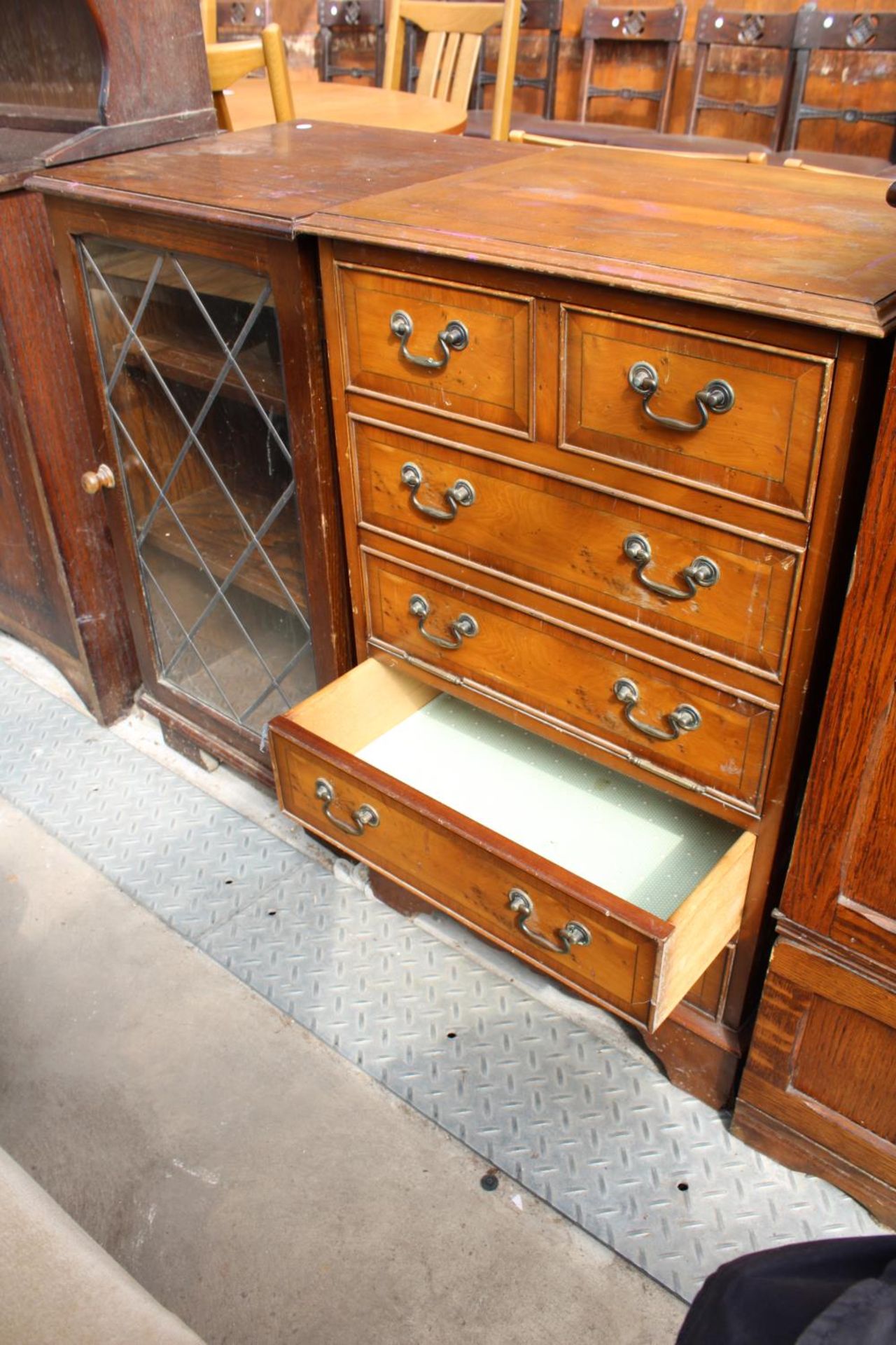 A MODERN OAK T.V. CABINET, YEW WOOD HI-FI CABINET AND OAK DITTO - Image 2 of 4