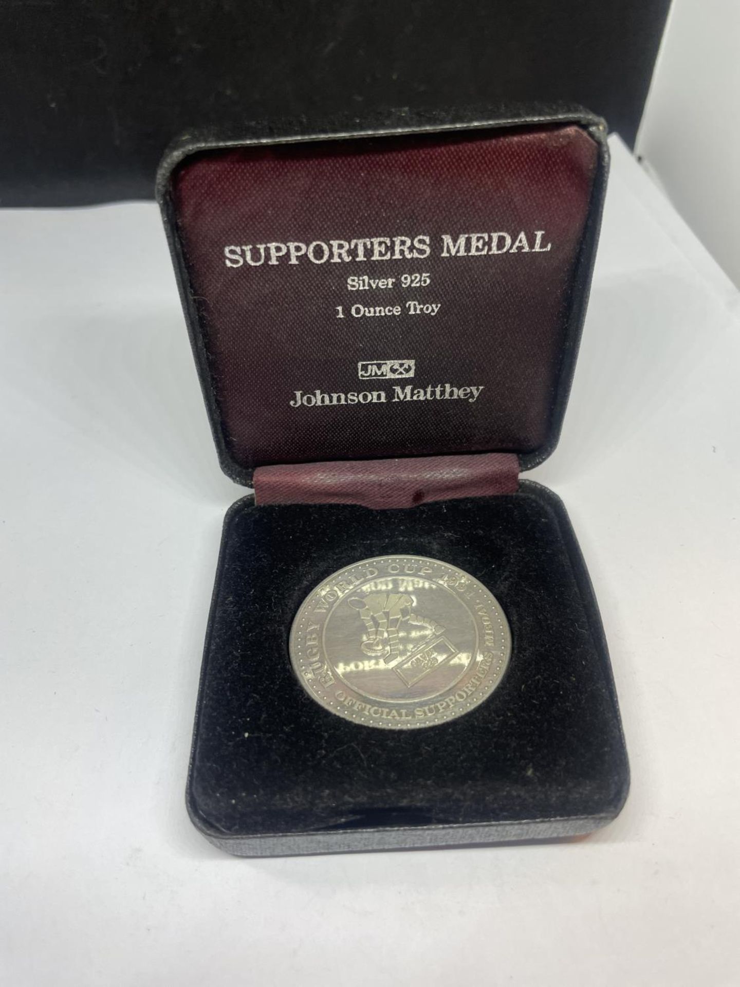 A SILVER 1991 RUGBY WORLD CUP MEDAL IN A PRESENTATION BOX