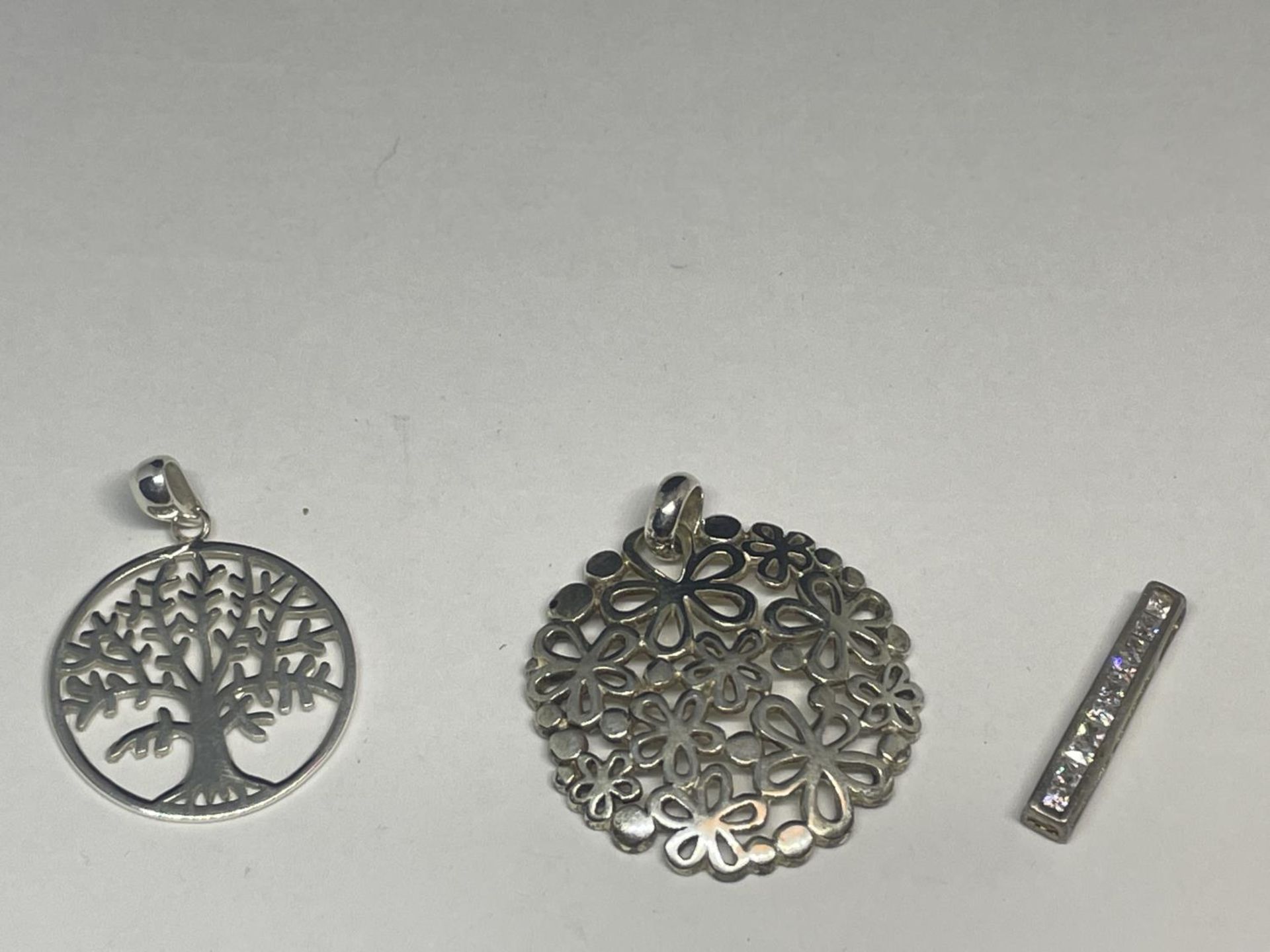 SIX SILVER PENDANTS - Image 2 of 3