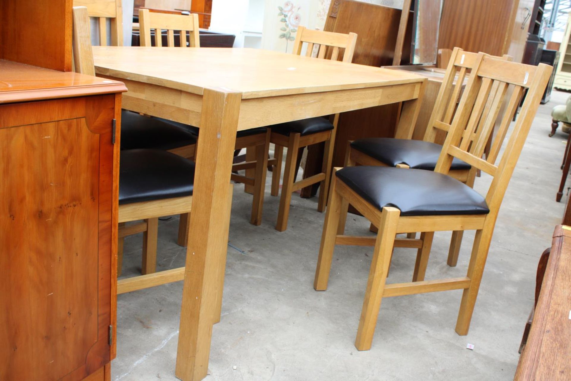 A MODERN OAK DINING TABLE WITH WOODBLOCK TOP 59" X 36" AND SIX DINING CHAIRS - Image 2 of 4