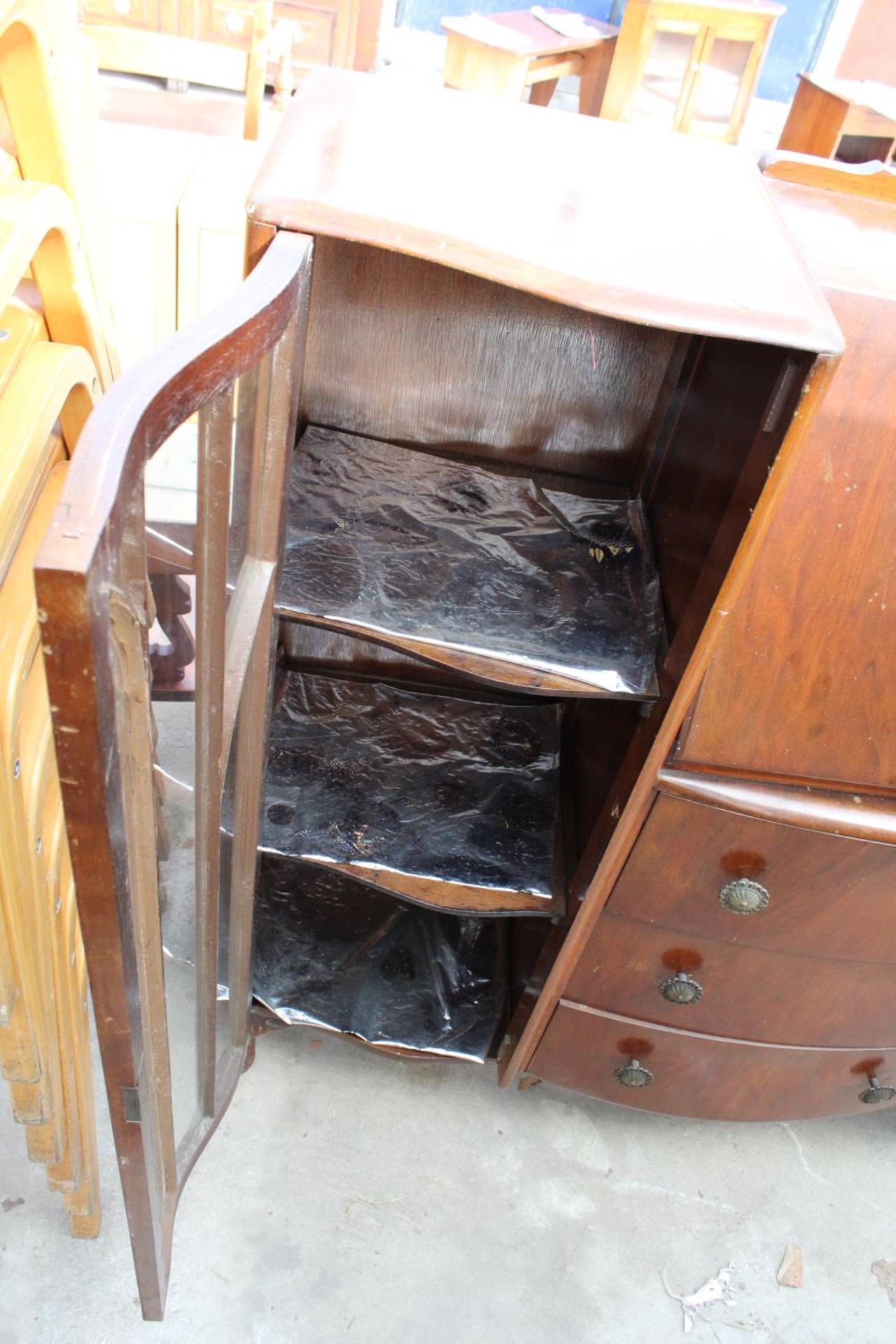 A MID 20TH CENTURY WALNUT SIDE BY SIDE BUREAU, 48" WIDE - Image 5 of 5