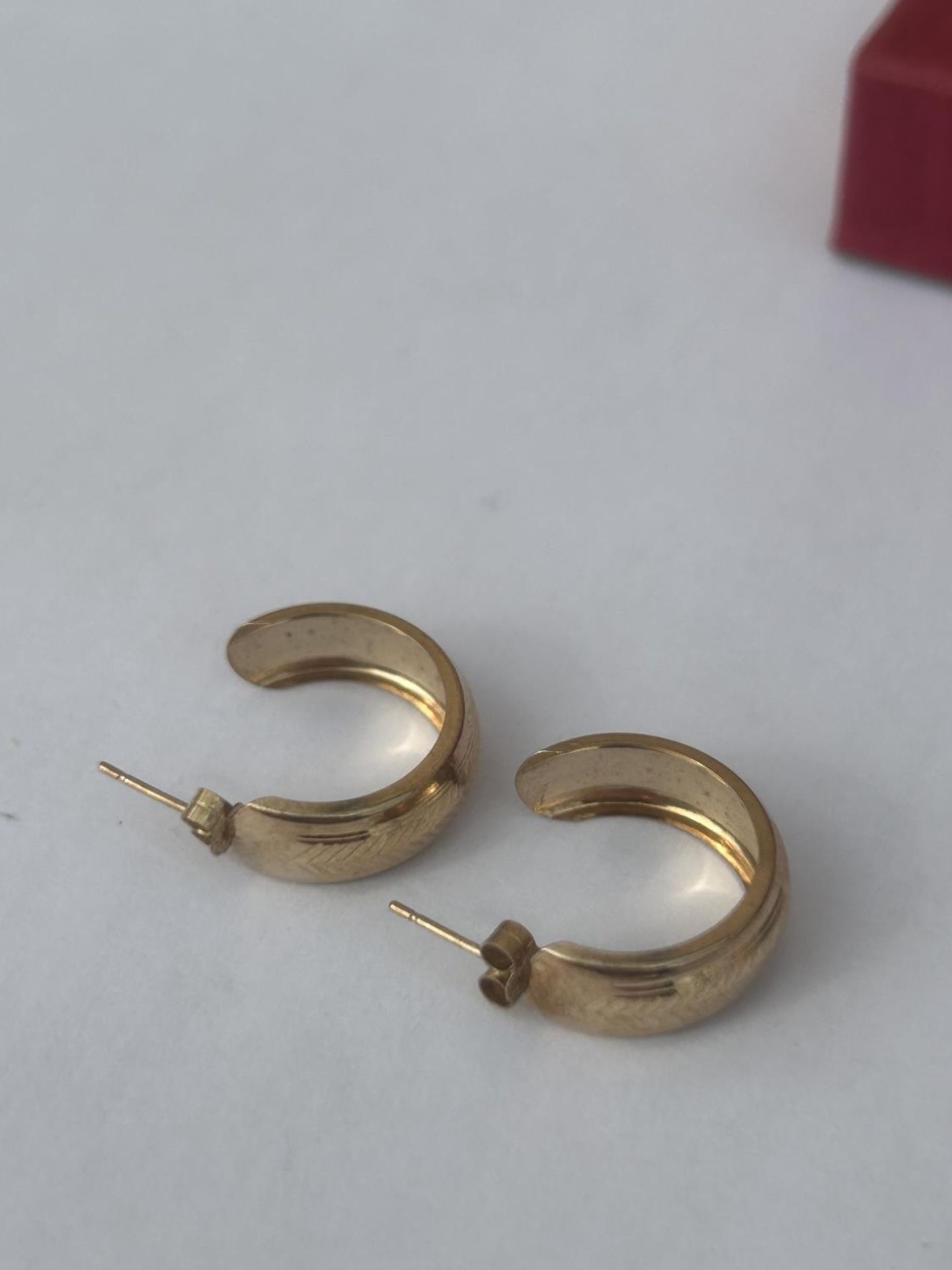 A PAIR OF 9CT GOLD HALF MOON EARRINGS COMPLETE WITH GOLD BUTTERFLY BACKS AND PRESENTATION BOX, - Image 2 of 3