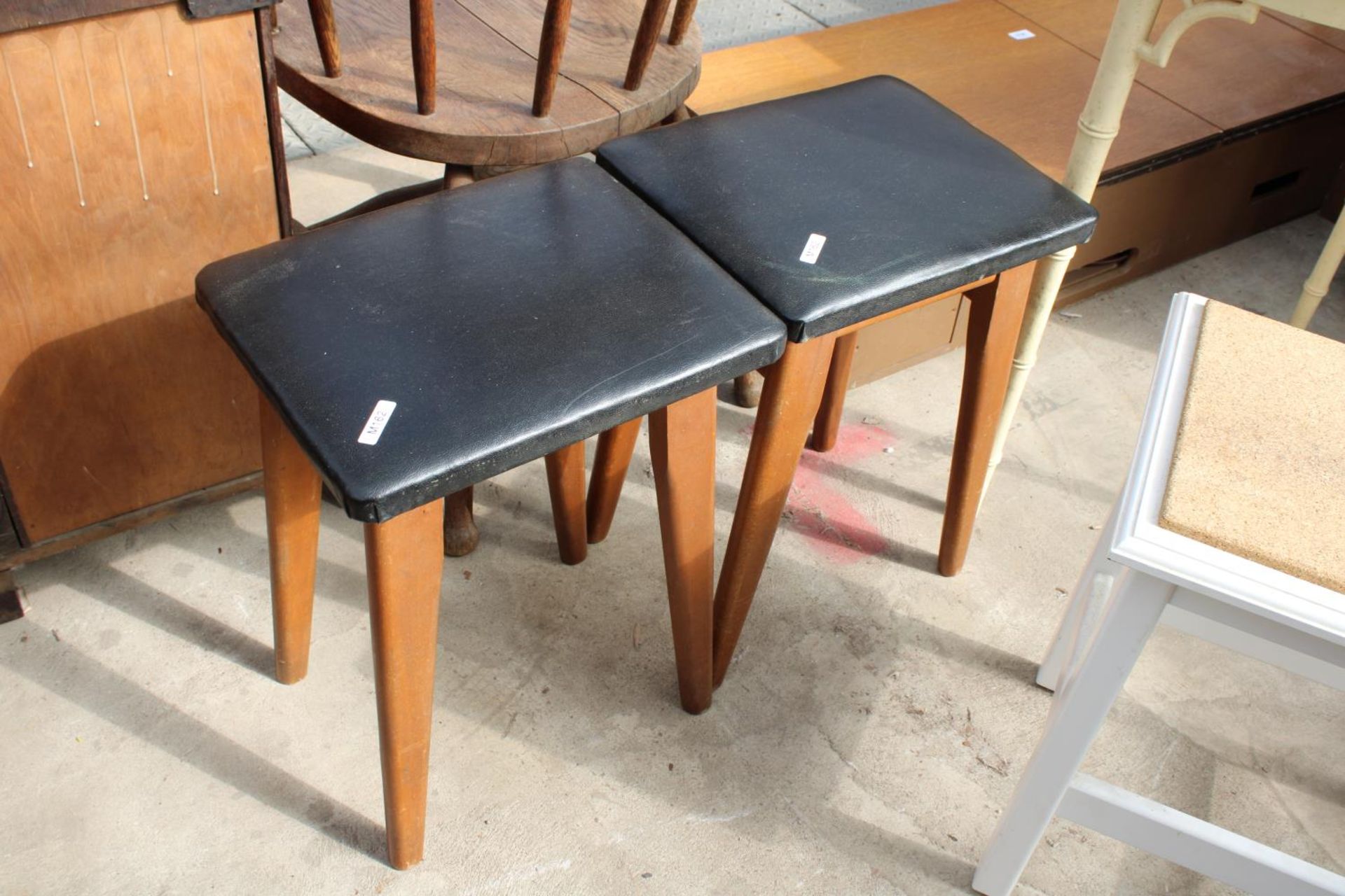 A MODERN WHITE PAINTED DEMI-LUNE HALL TABLE AND THREE STOOLS - Image 2 of 4