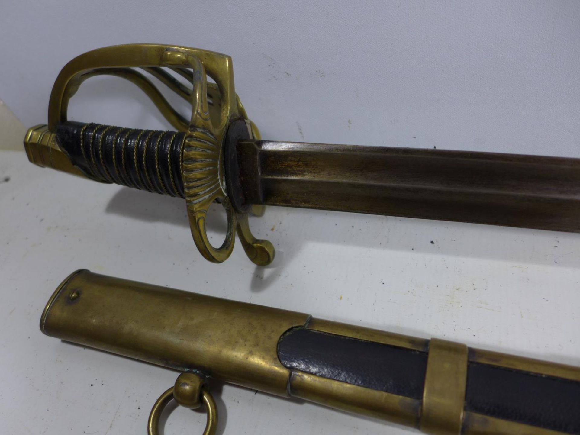 A REPLICA NAPOLEONIC WAR IMPERIAL FRENCH GRENADIERS OFFICERS SWORD AND SCABBARD, 96CM BLADE, - Bild 6 aus 8