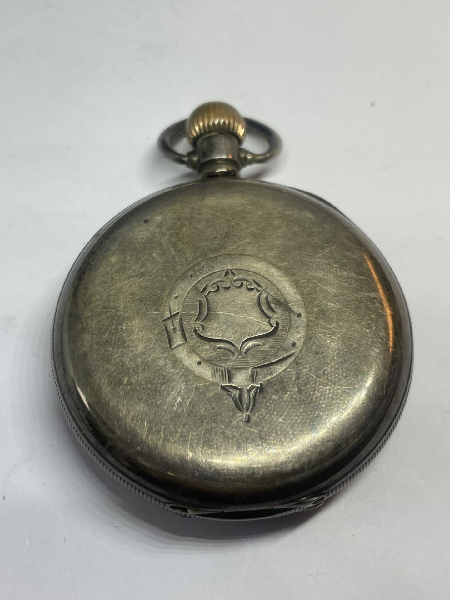 A HALLMARKED BIRMINGHAM SILVER POCKET WATCH - Image 2 of 4